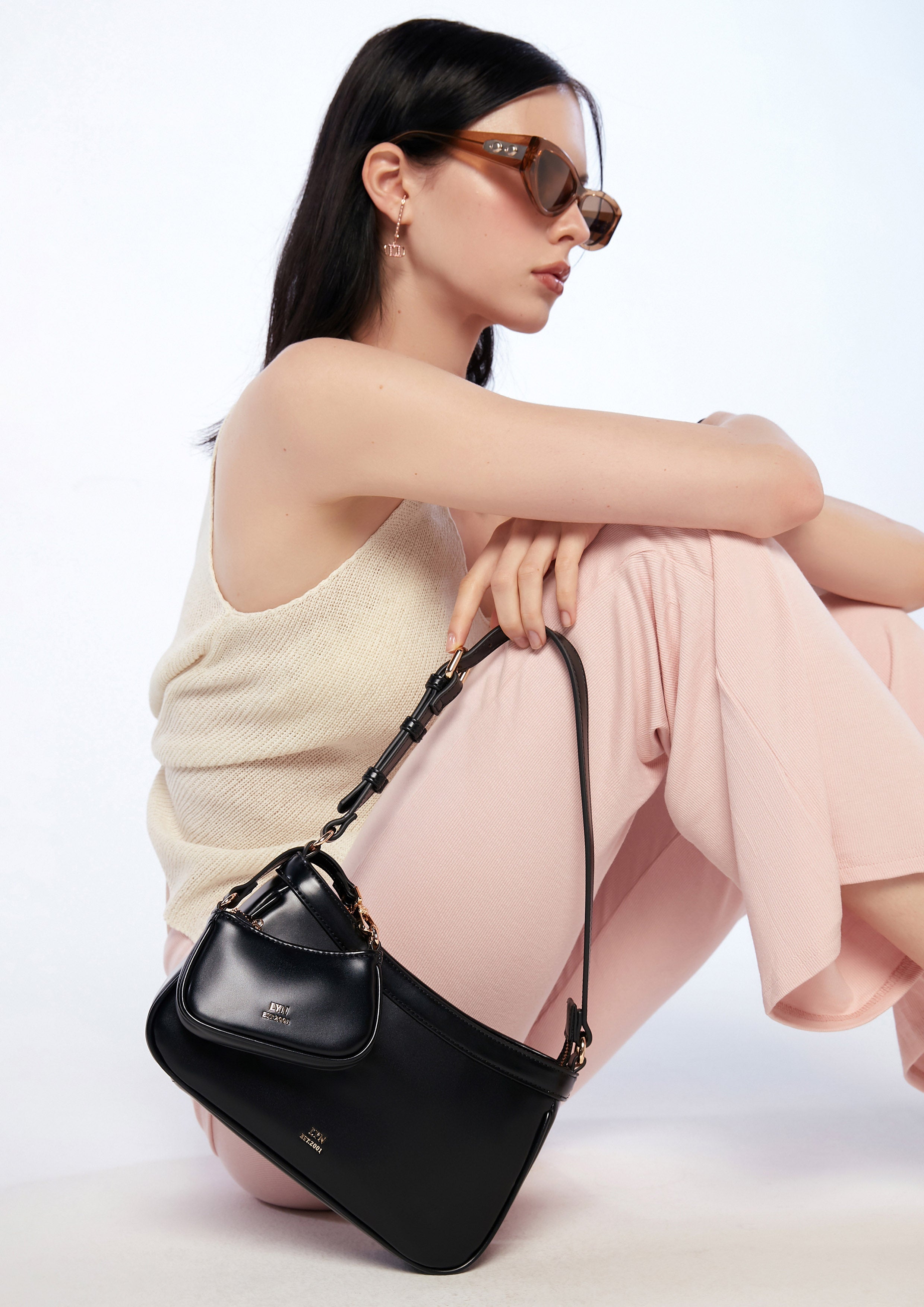 Corey Wallet On Chain - Black