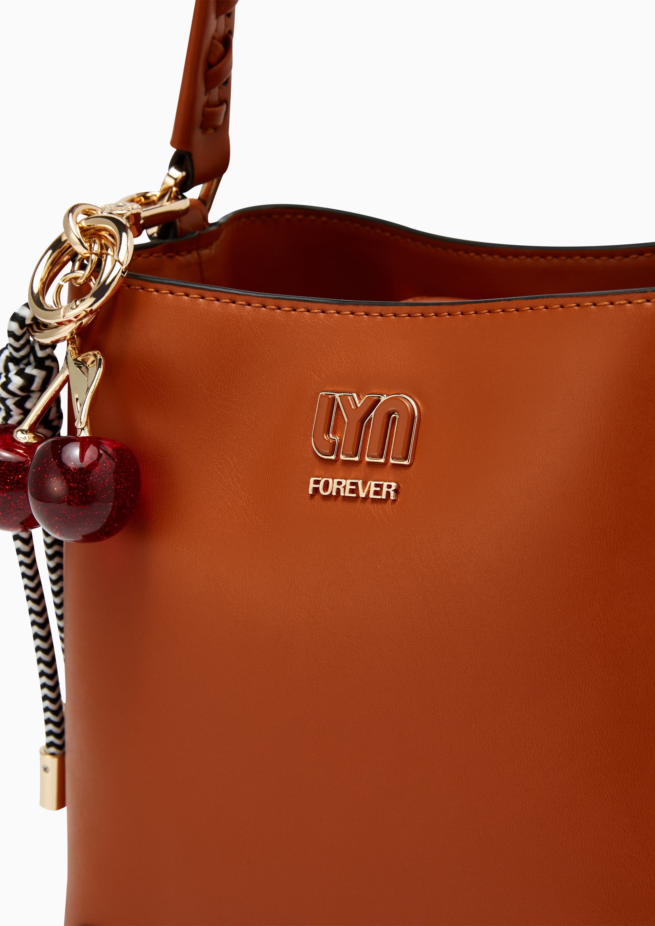 Bethany M Bucket Bag - Tan