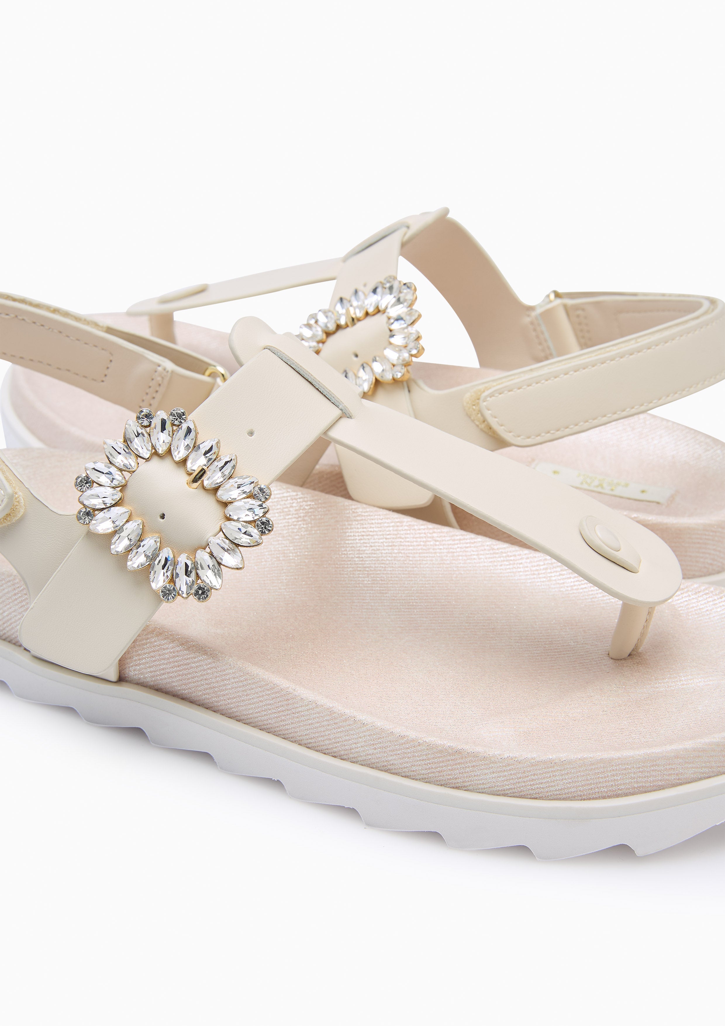 Veeni Thong Flats And Sandals - Ivory