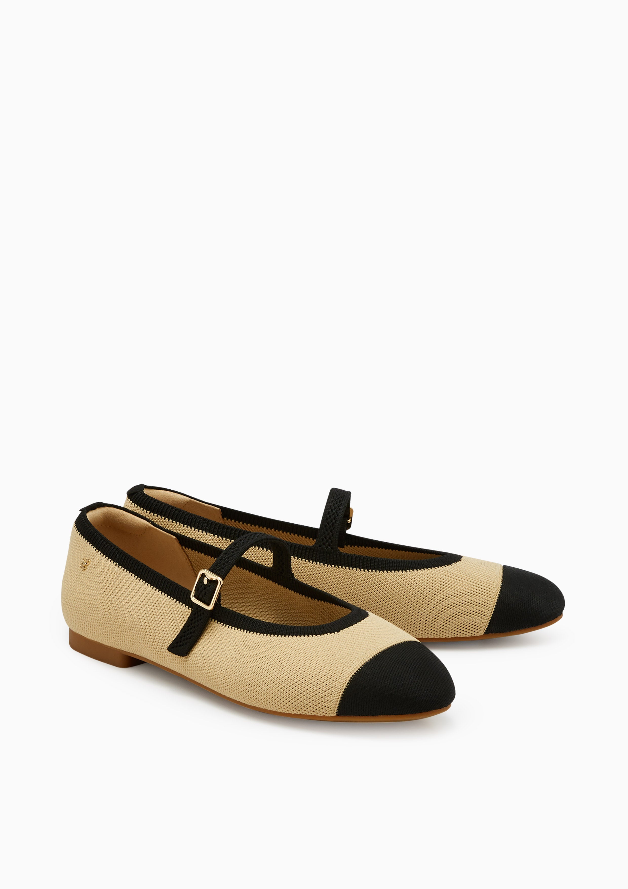 Grace Flats And Sandals - Beige