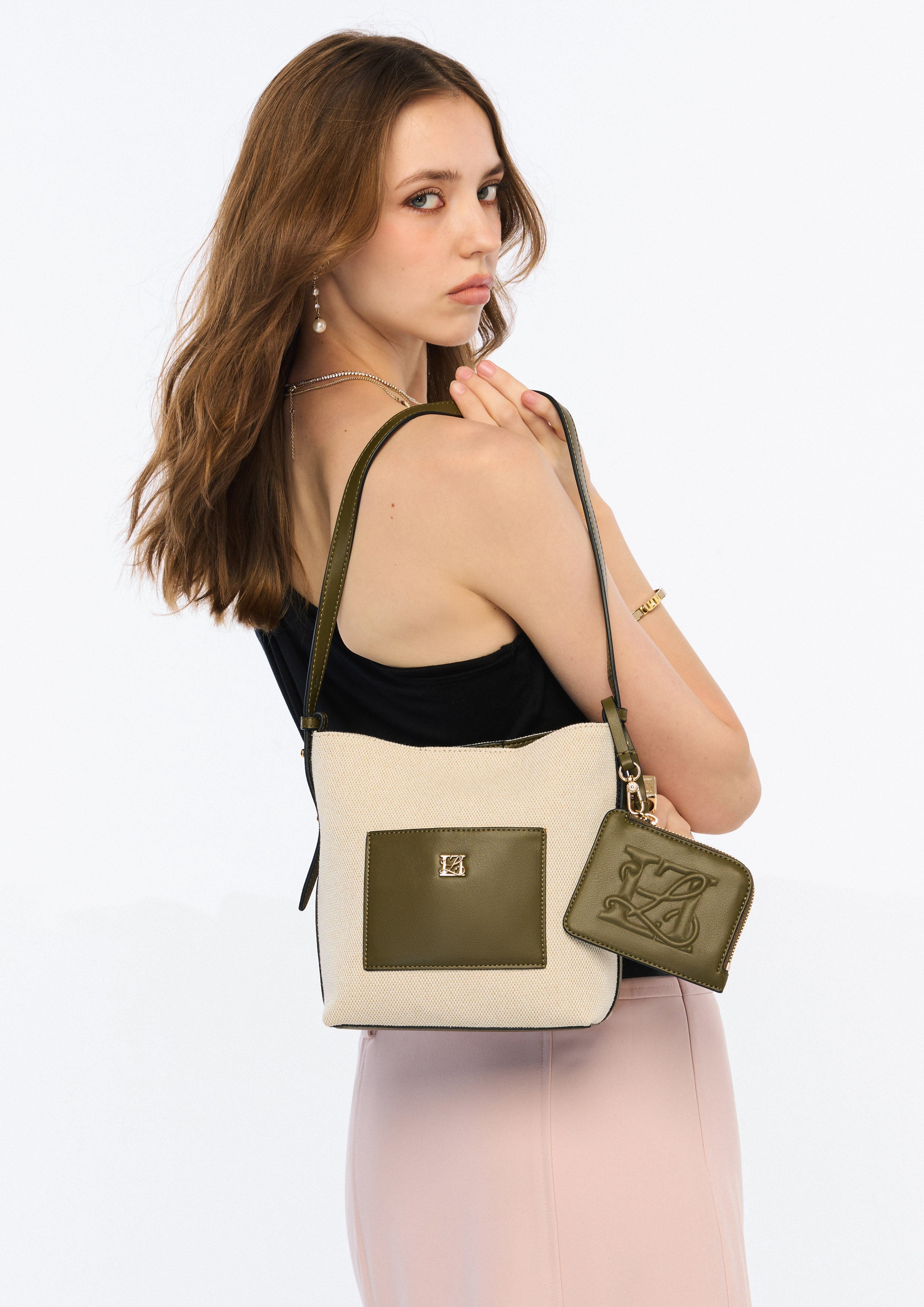 Pilar S Bucket Bag - Beige