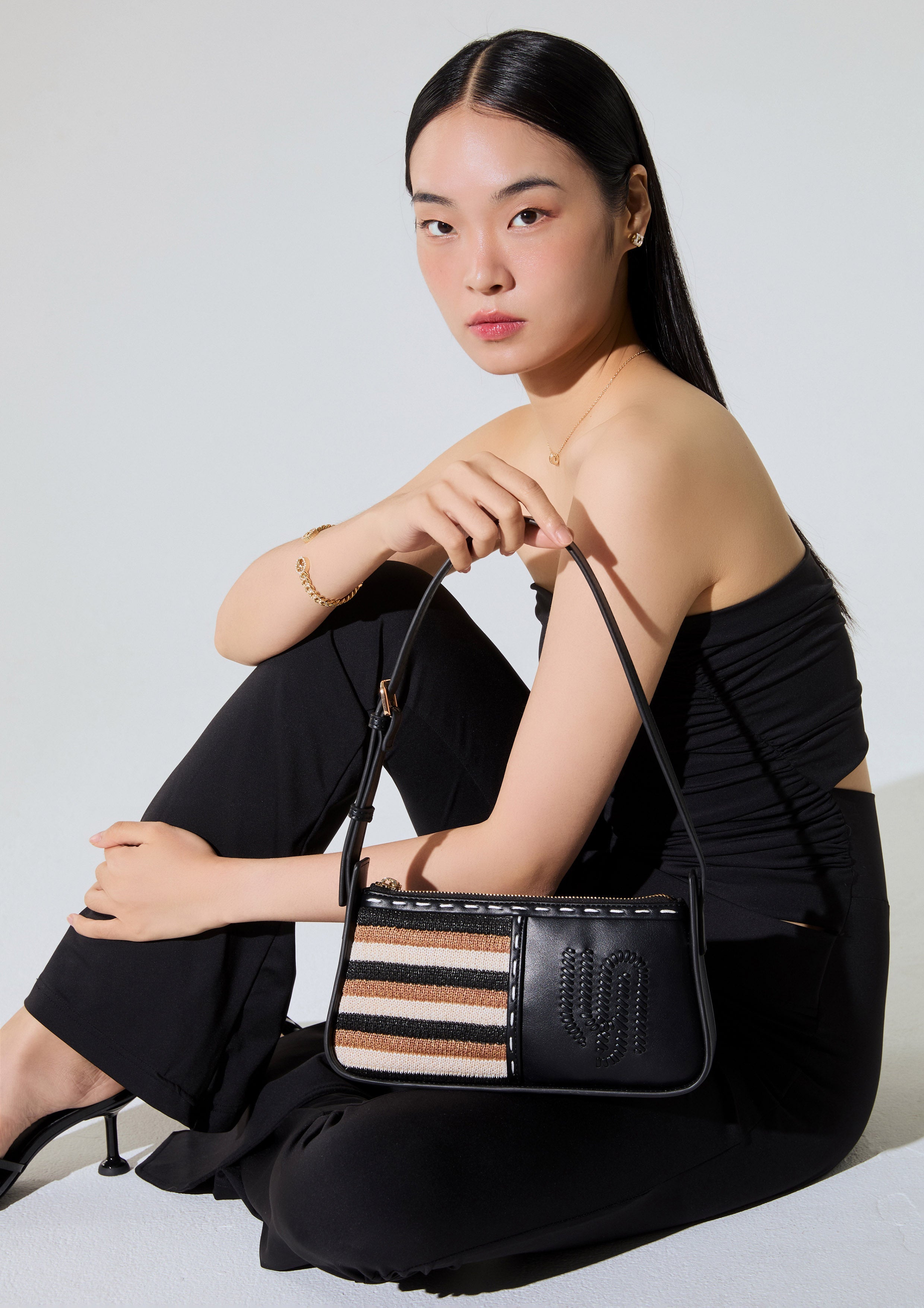 Palma Infinite S Shoulder Bag - Black