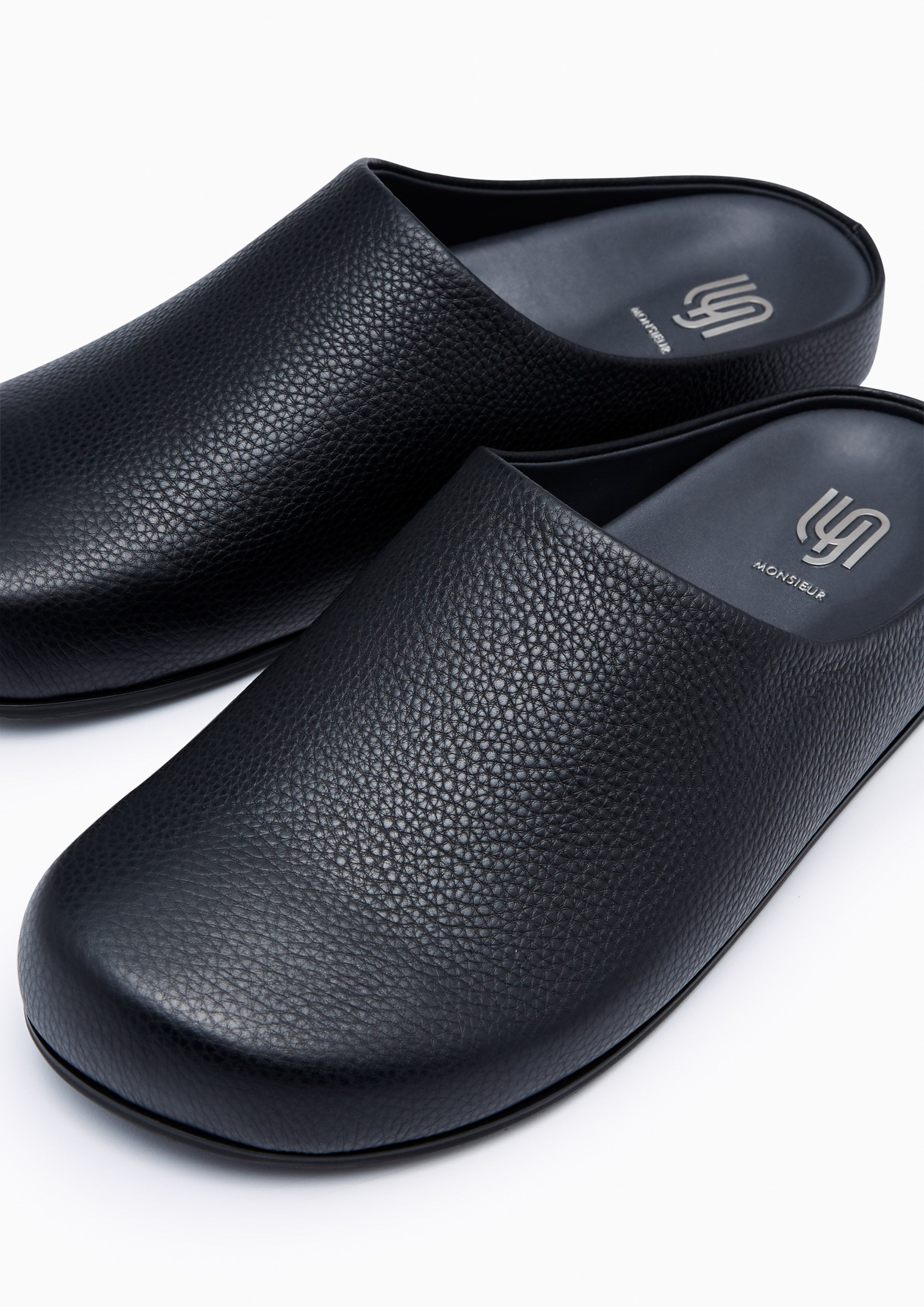 Nunox Infinite Flats And Sandals - Black