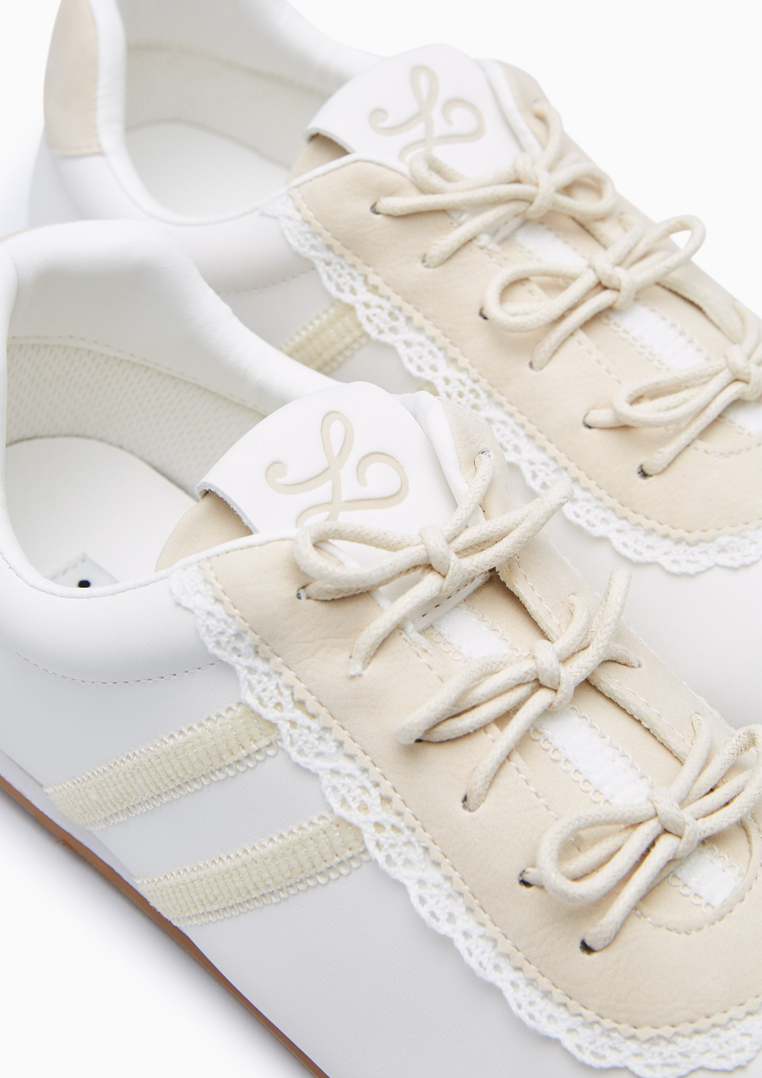Coraline Sneakers - White