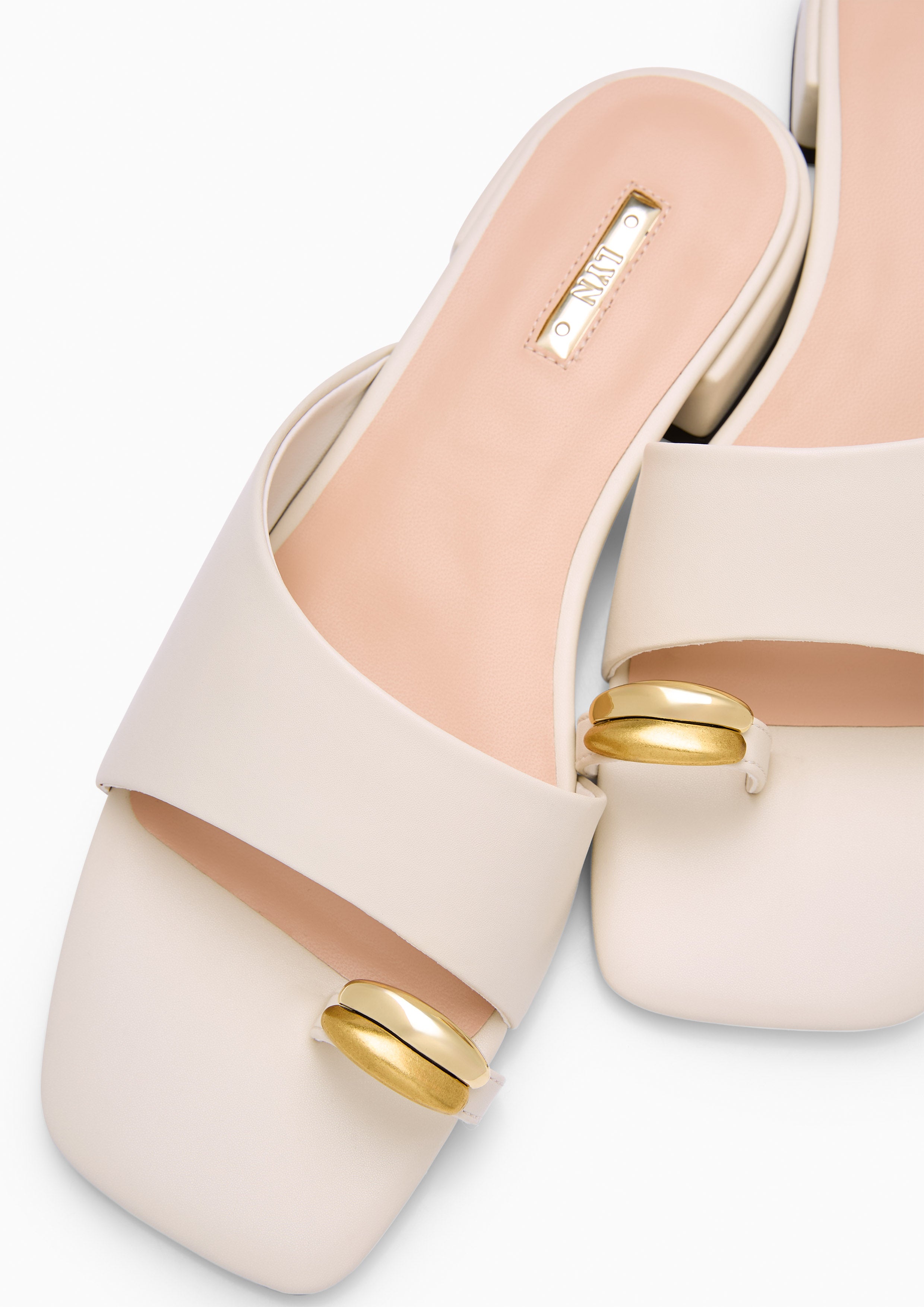 Emma Flats And Sandals - Ivory