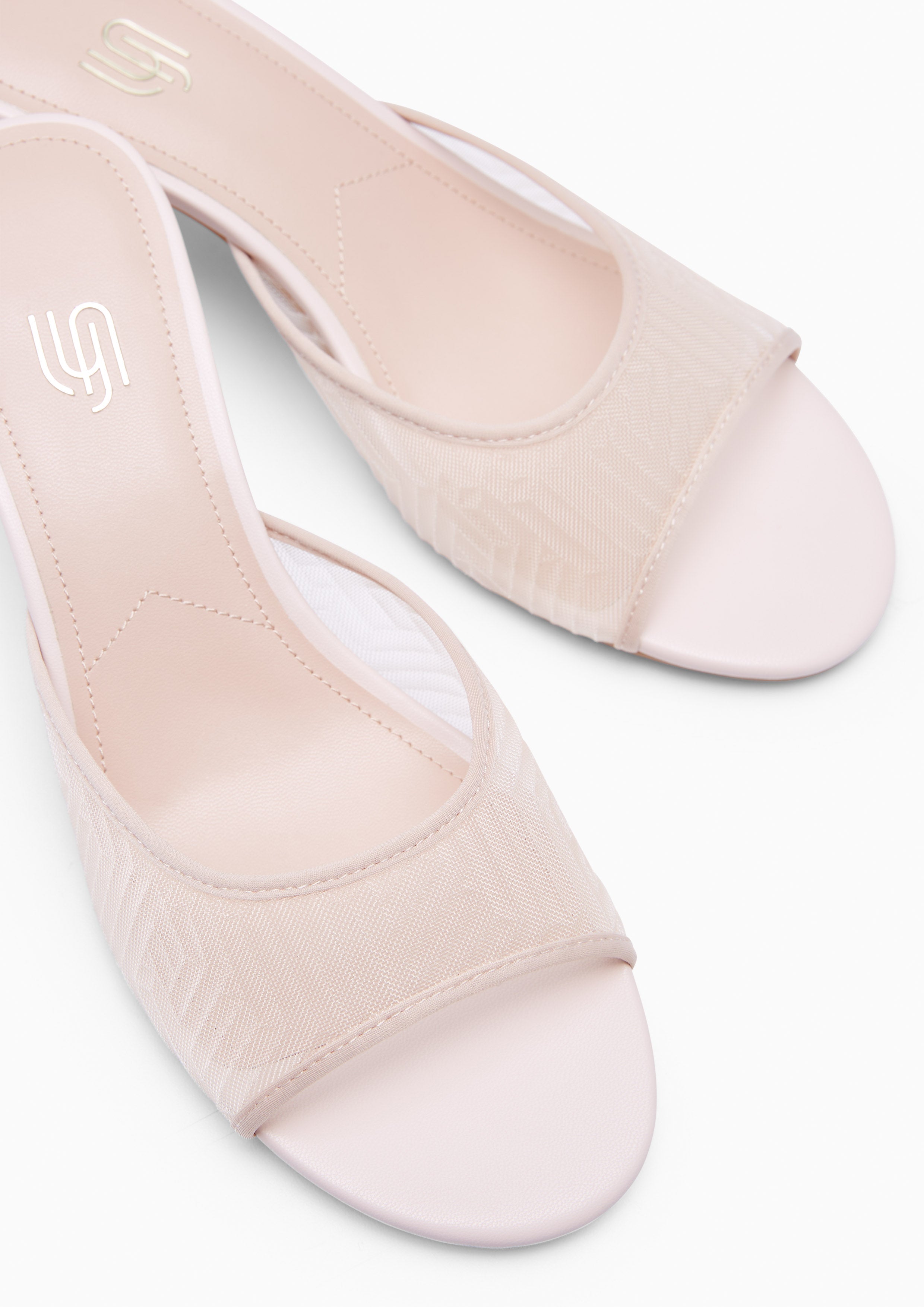Lottie Infinite Flats And Sandals - Light Pink