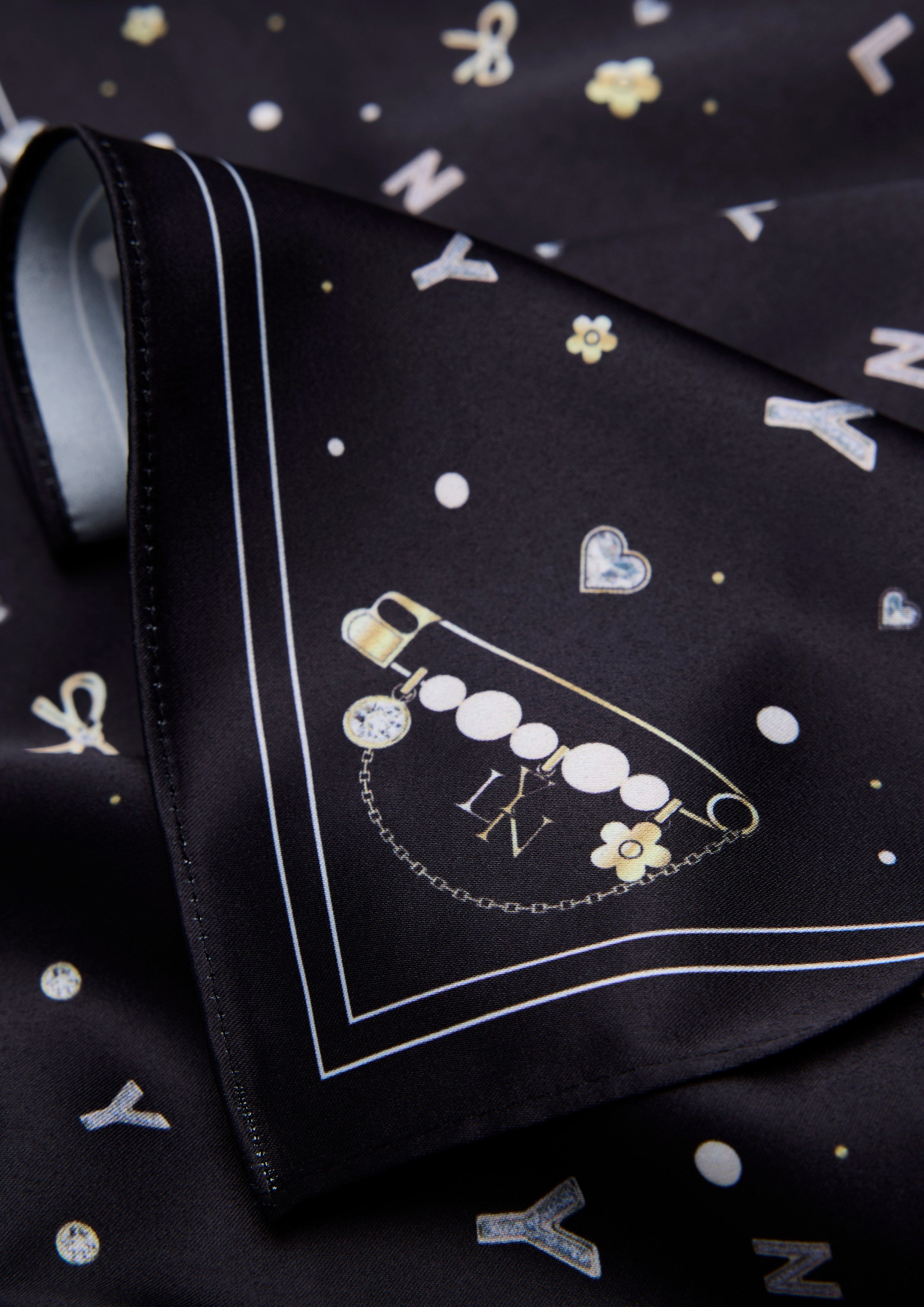 Maxi Scarf - Black