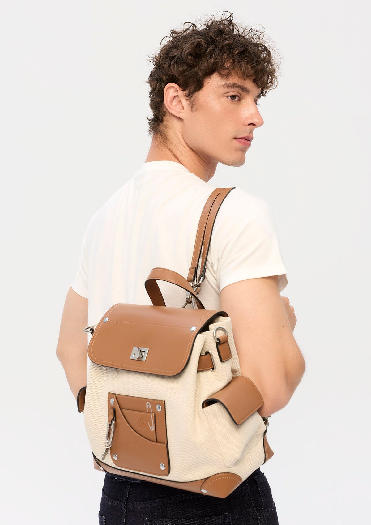 Kole Infinite M Backpack - Tan