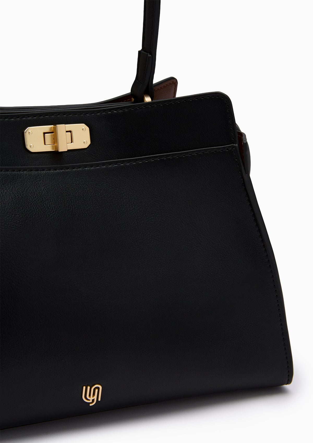 Margot Infinite Top Handle M Handbag - Black