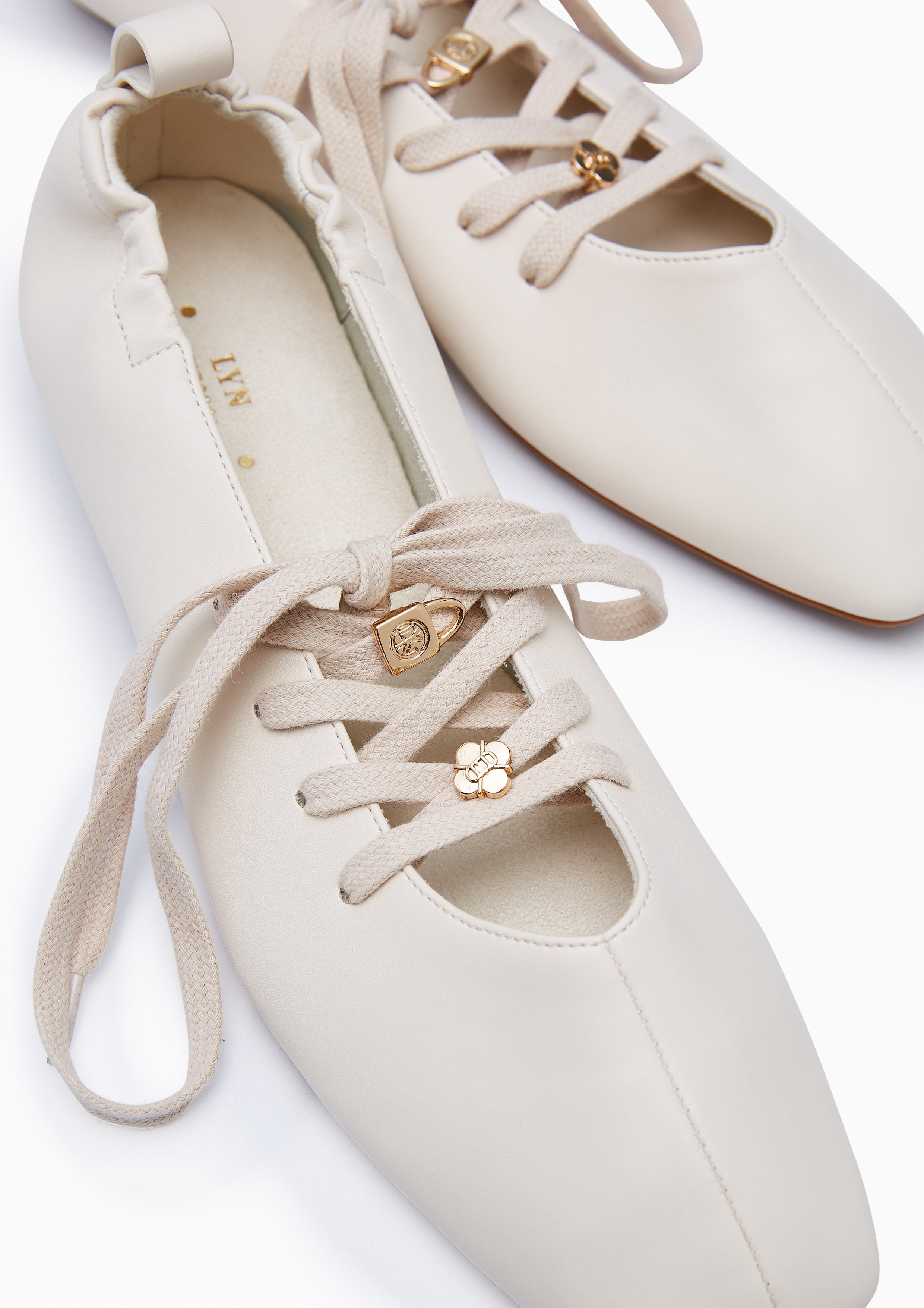 Neo Ballet Flats And Sandals - Ivory