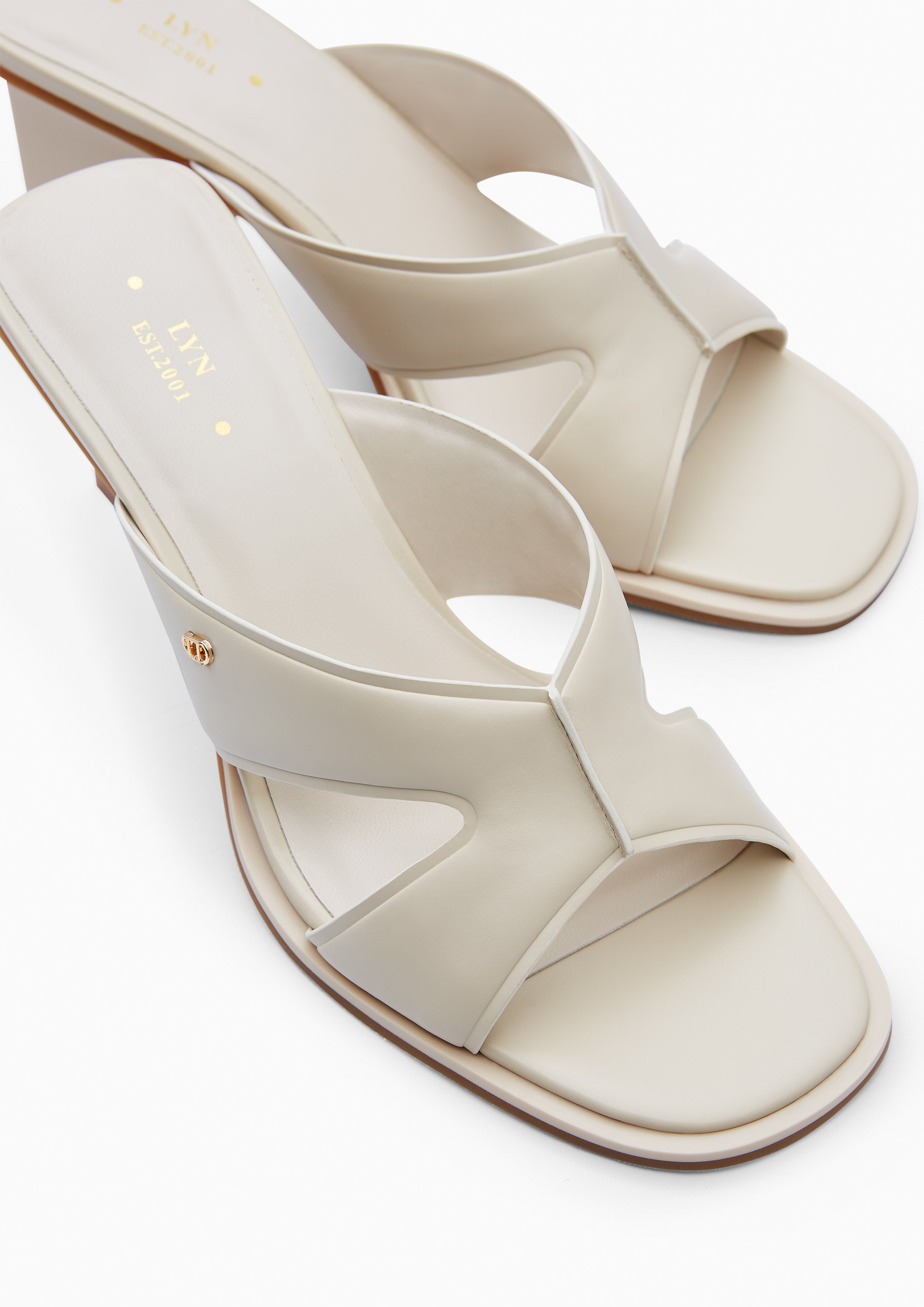 Mackenzie Flats And Sandals - Ivory