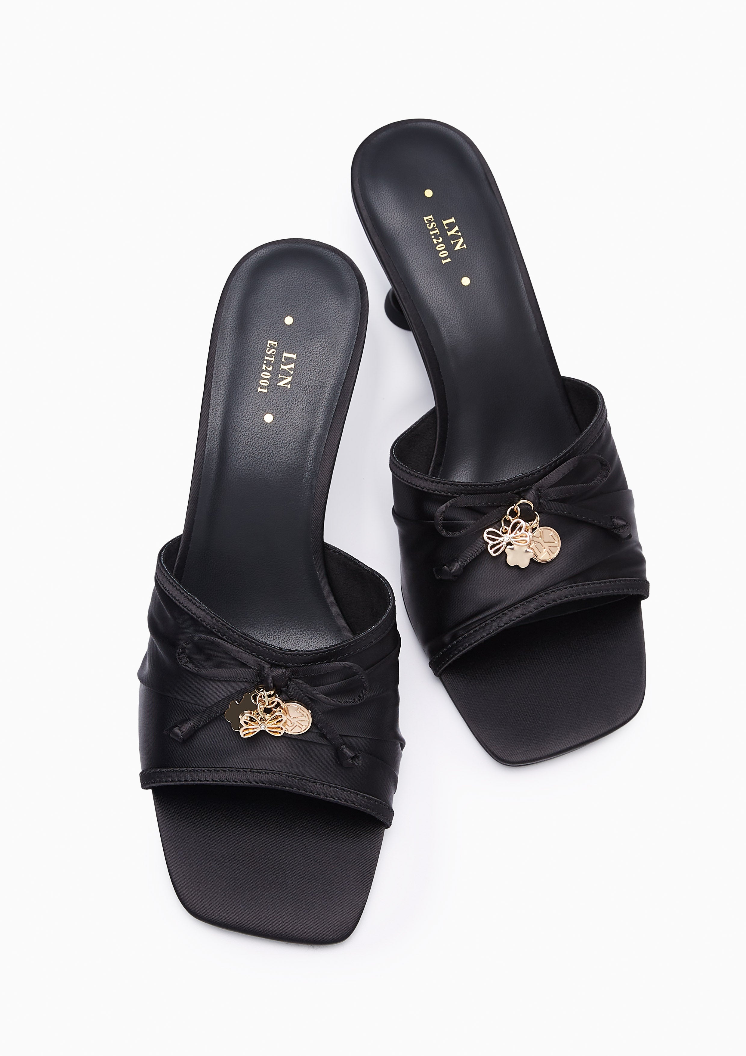 Laurel Flats And Sandals - Black