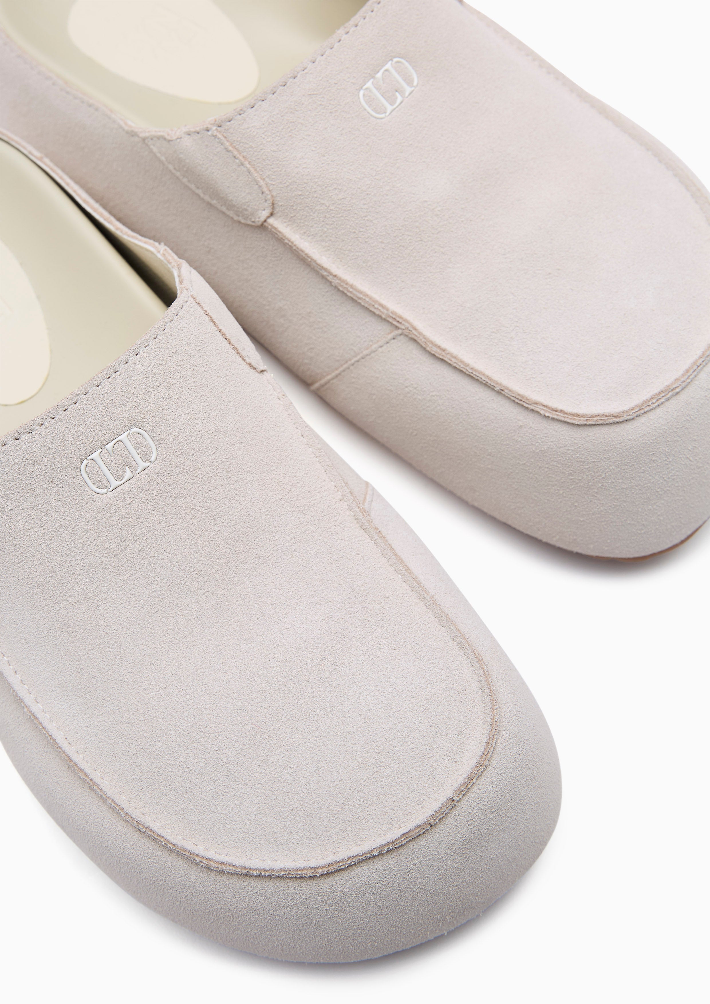 Brody Flats And Sandals - Ivory