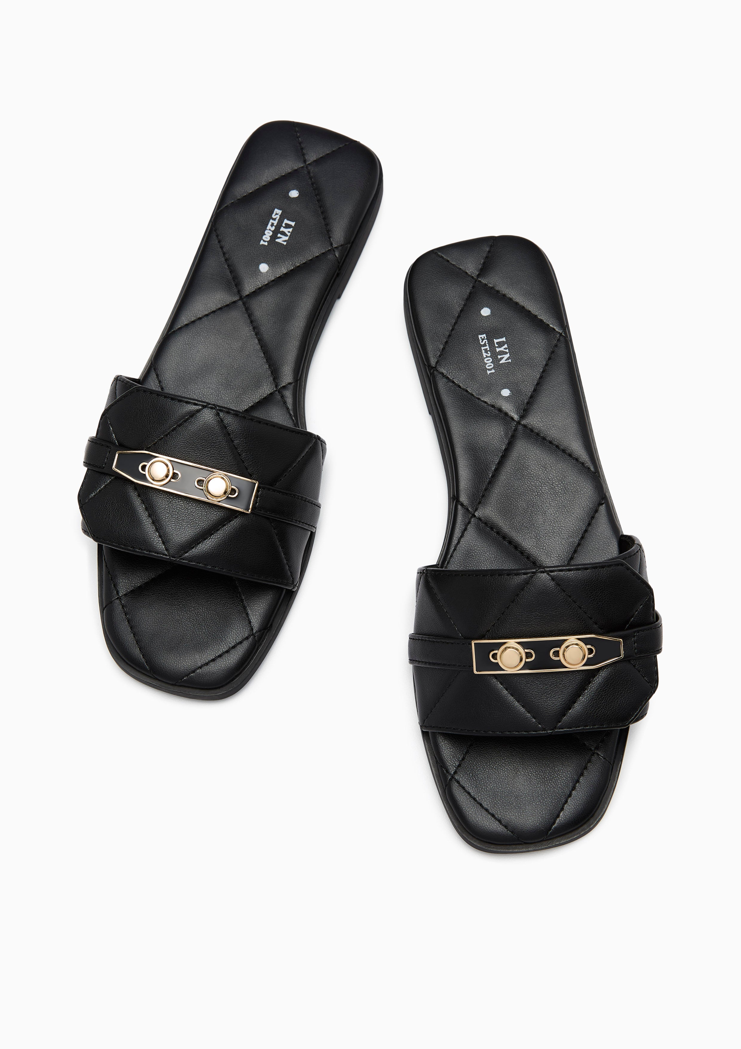 Master Quilt Flats And Sandals - Black