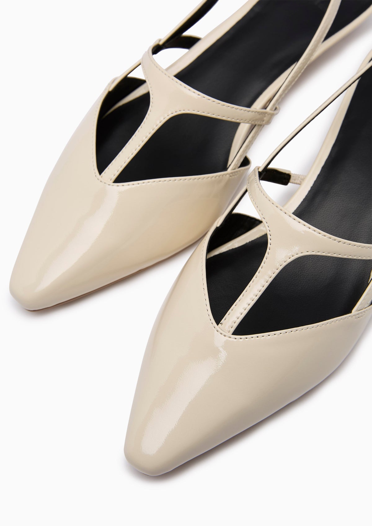 Milli Flats And Sandals - Ivory