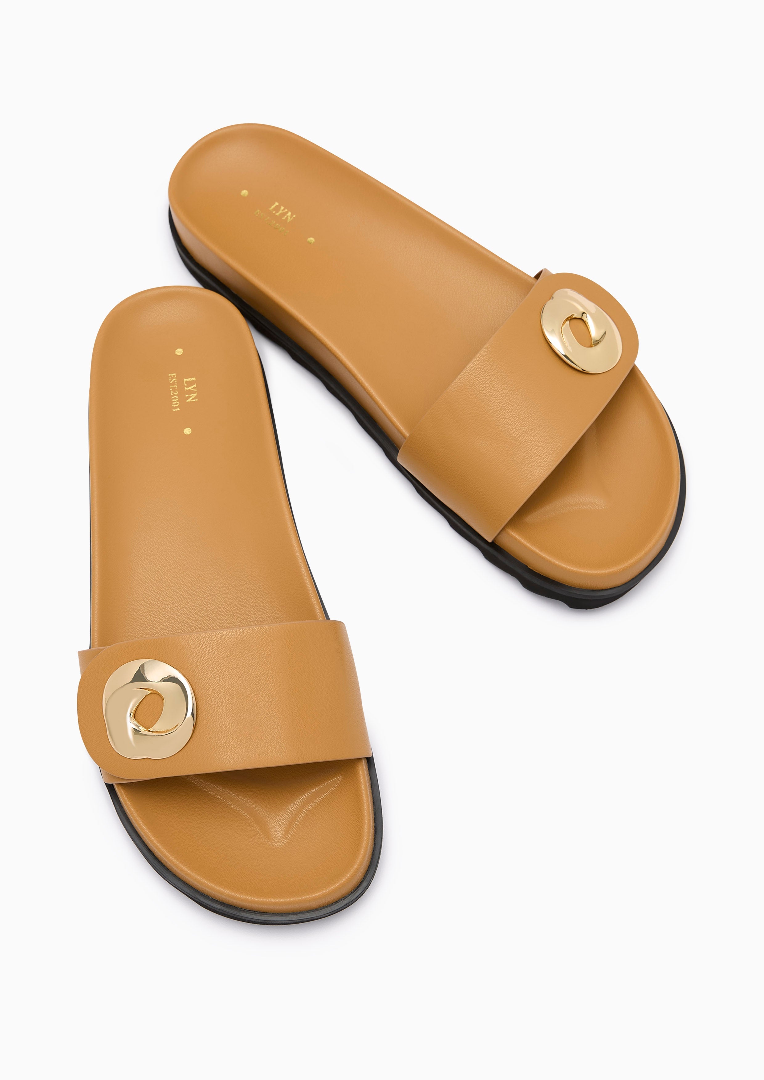 Lay Flats And Sandals - Brown