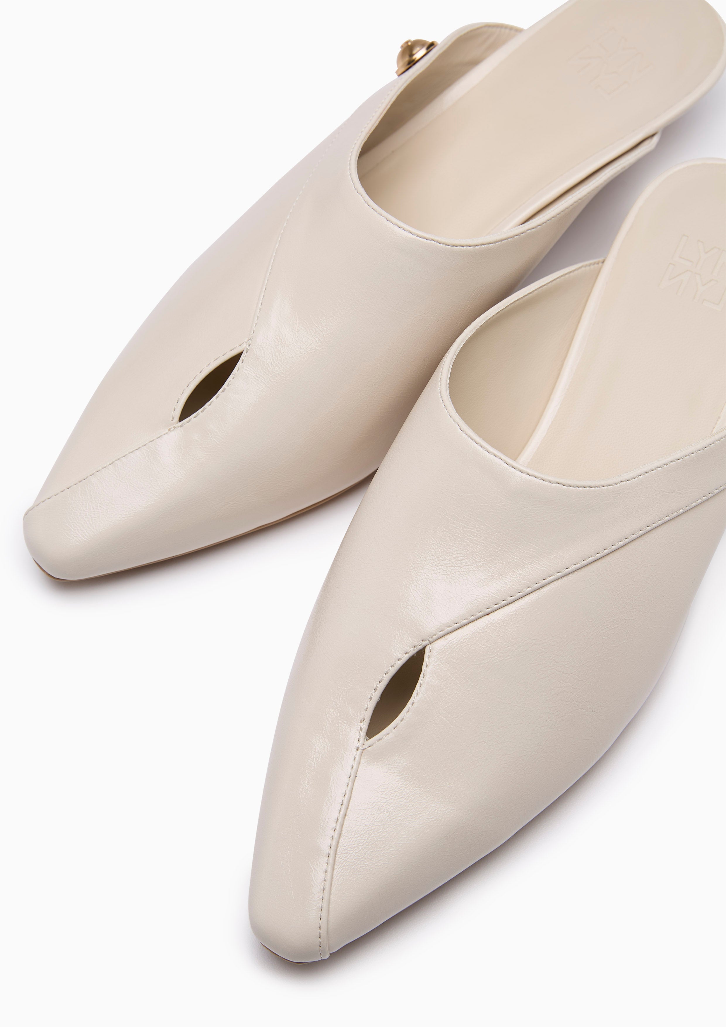 Mia Flats And Sandals - Ivory