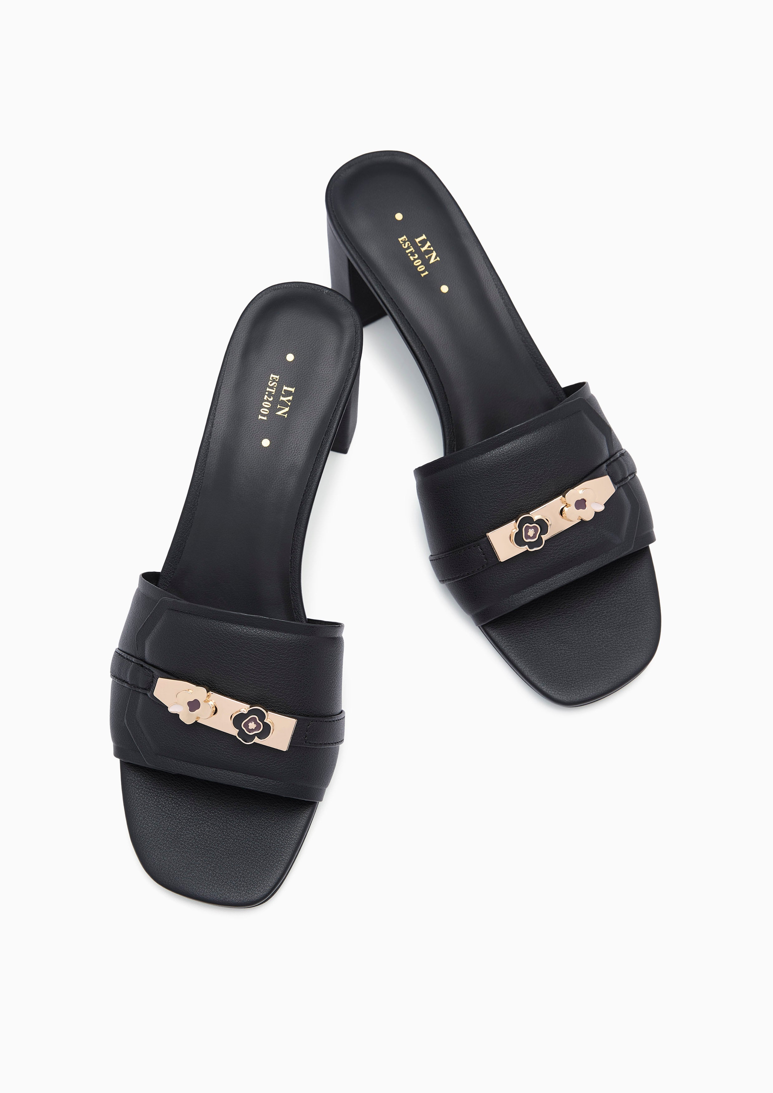 Master Mid Poppy Flats And Sandals - Black