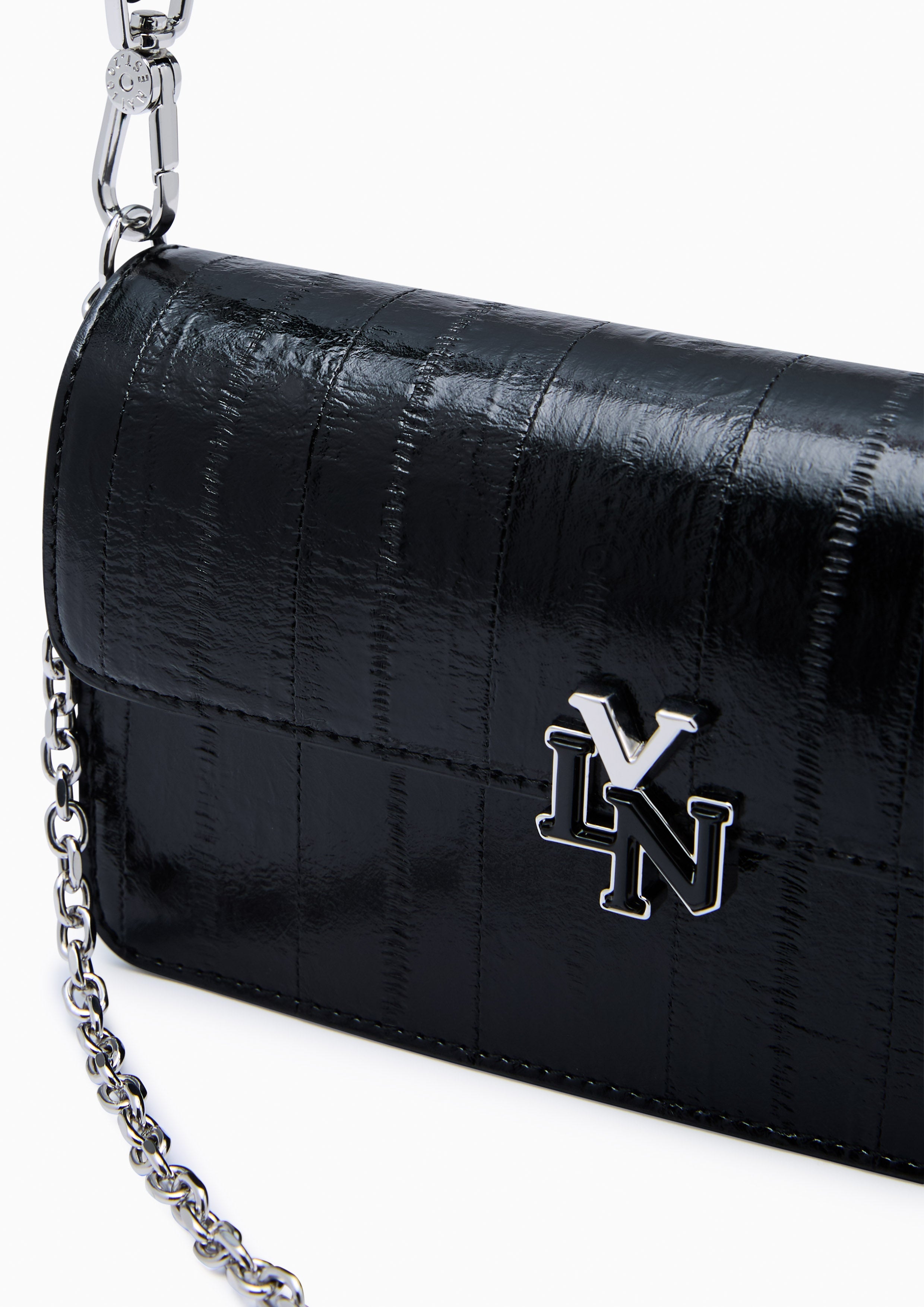 Alicia Long Wallets On Chain - Black