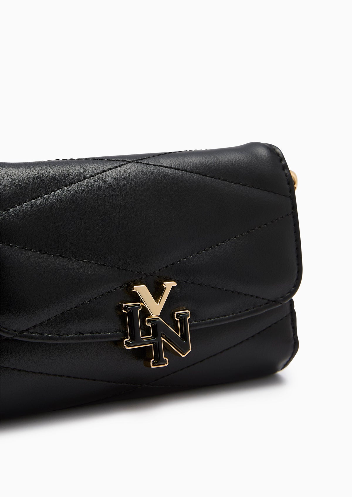 Arana Short Wallet On Chain - Black