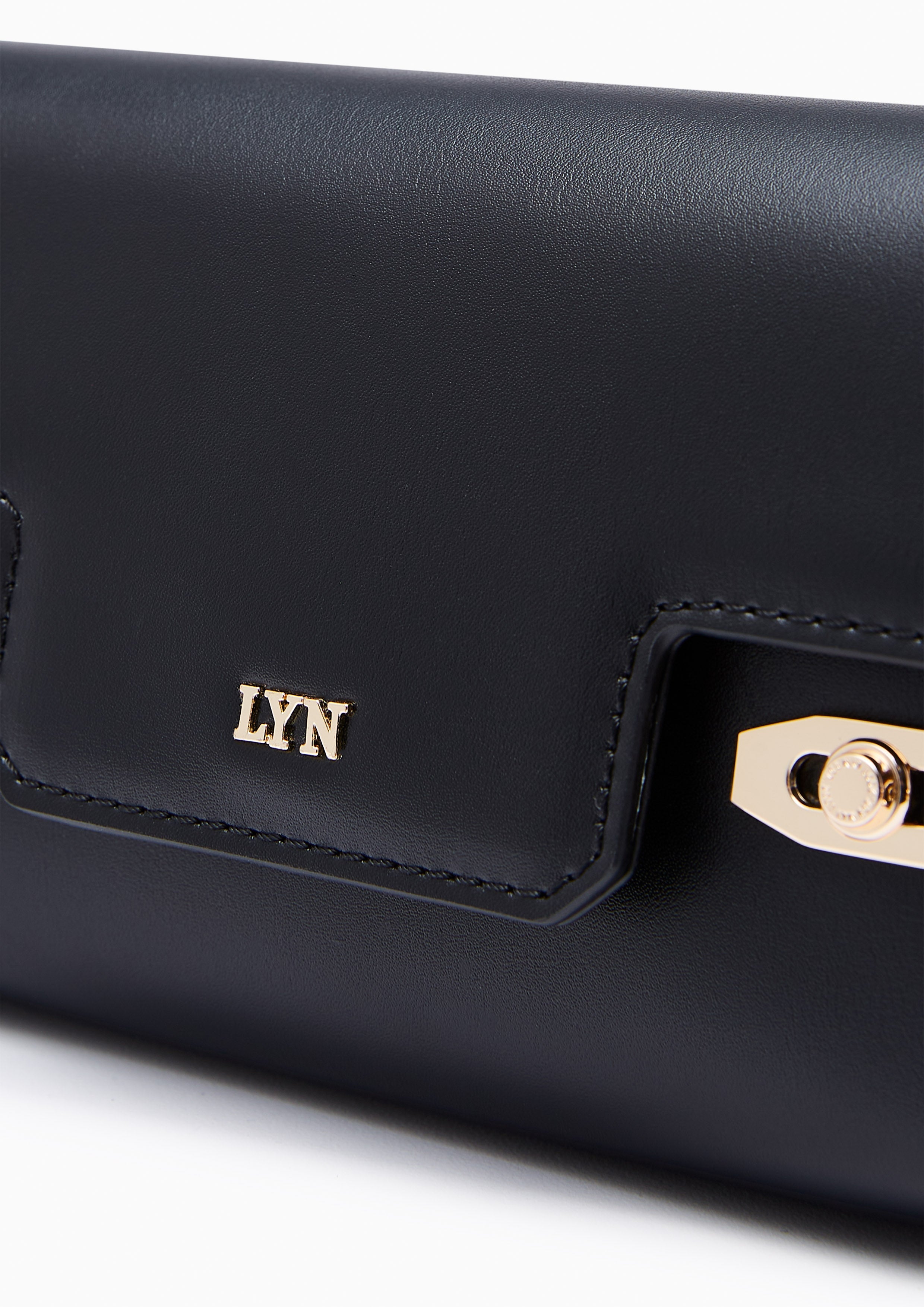 Fineness Revision Long Wallet On Chain - Black