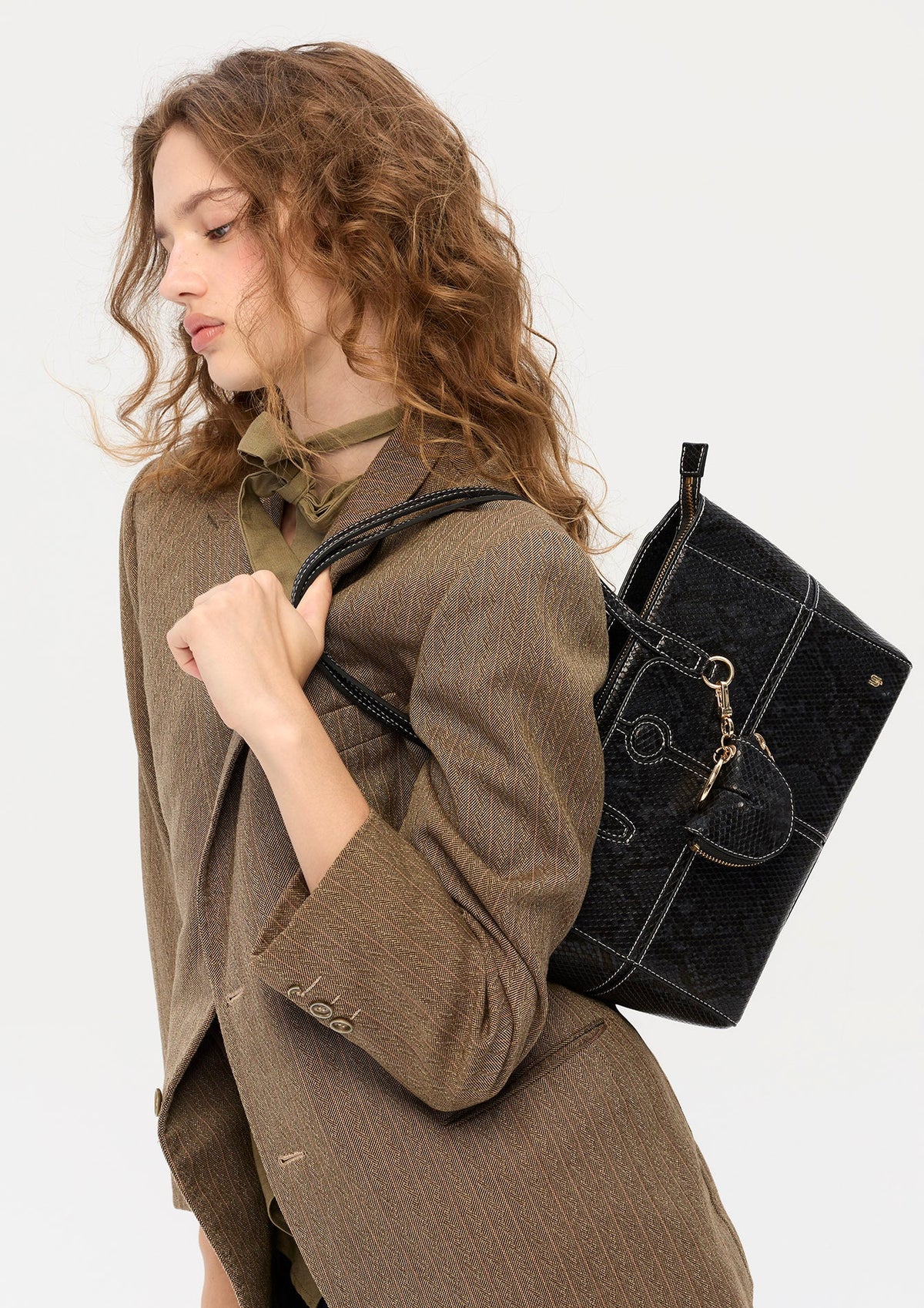 Nefera Infinite Tote L Tote Bag - Black