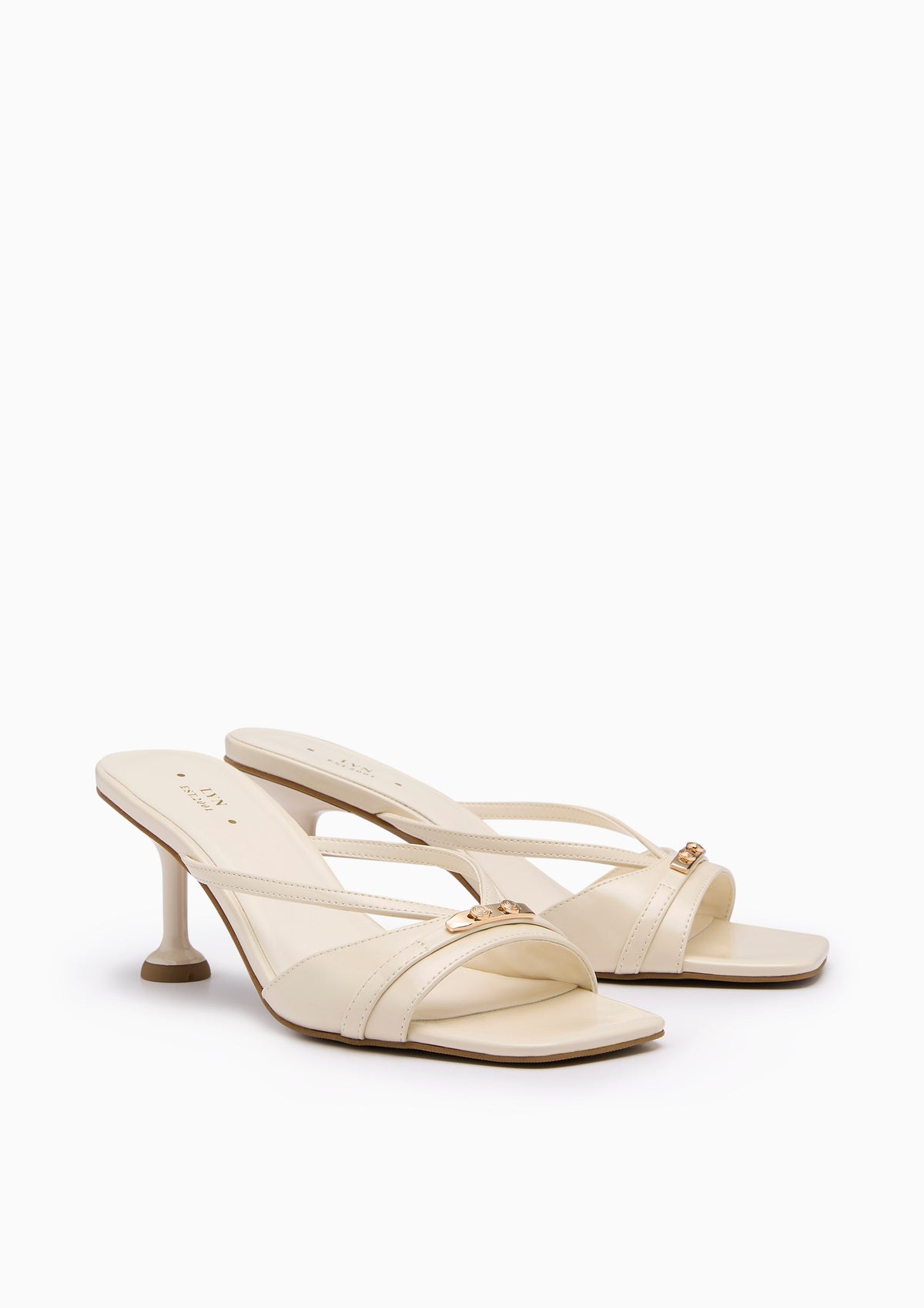 Master Strapy Flats And Sandals - Ivory