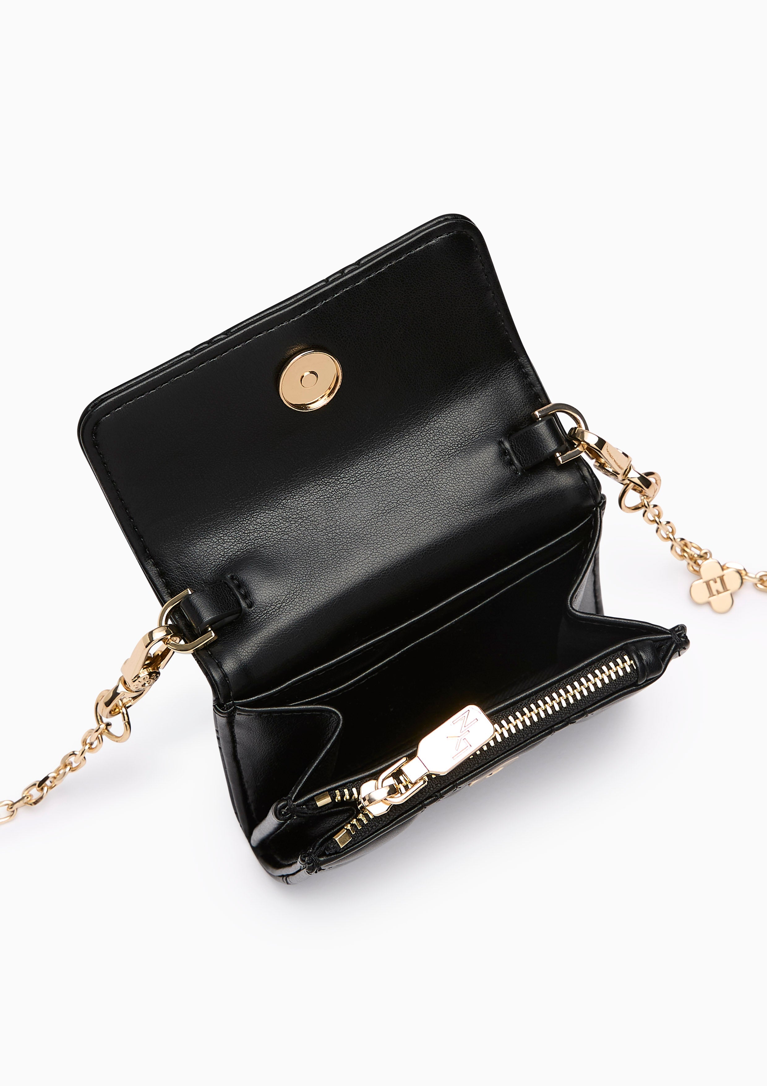 Baki Short Wallet On Chain - Black
