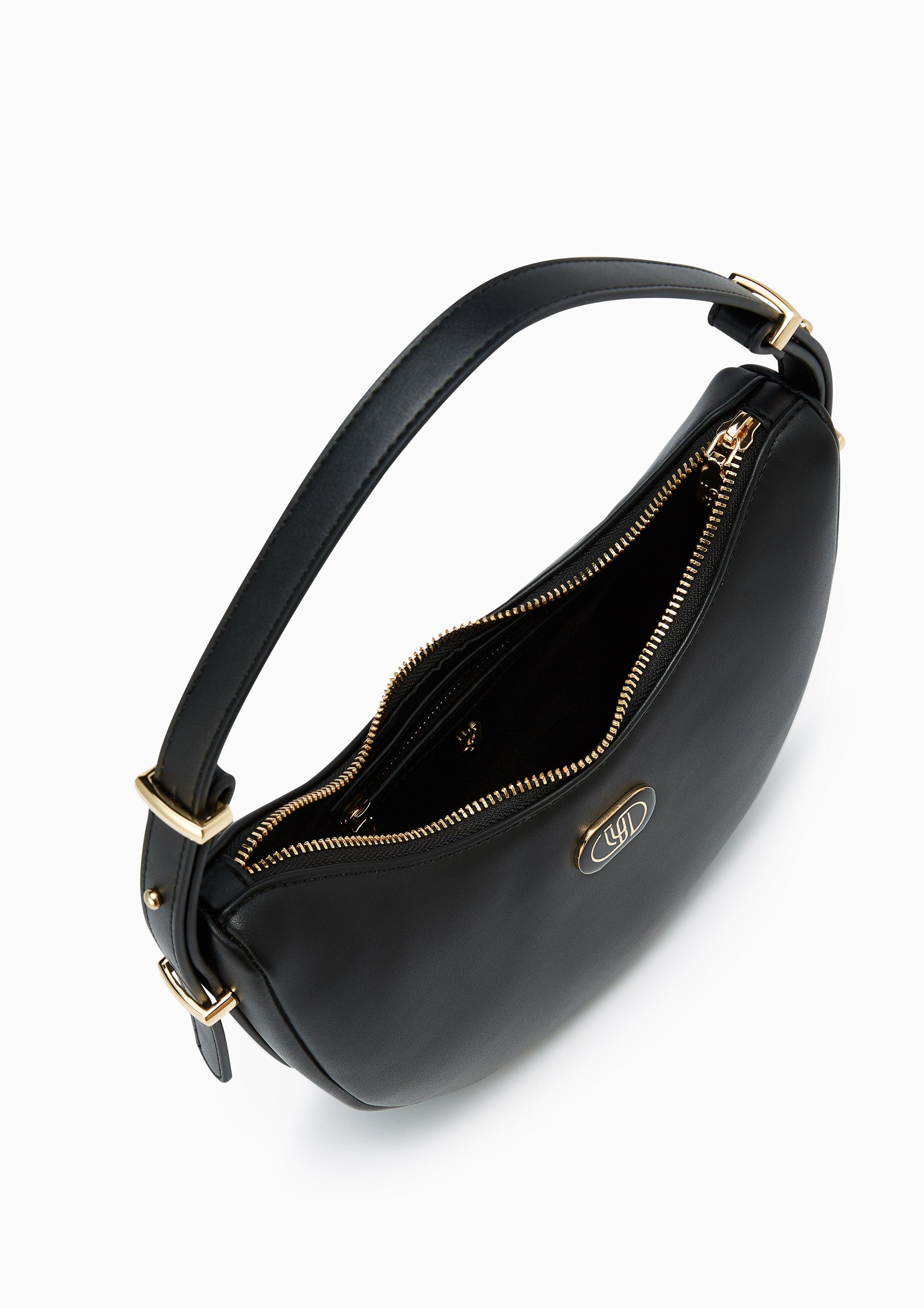 Lyn Infinite Abbey M Shoulder Bags - Black