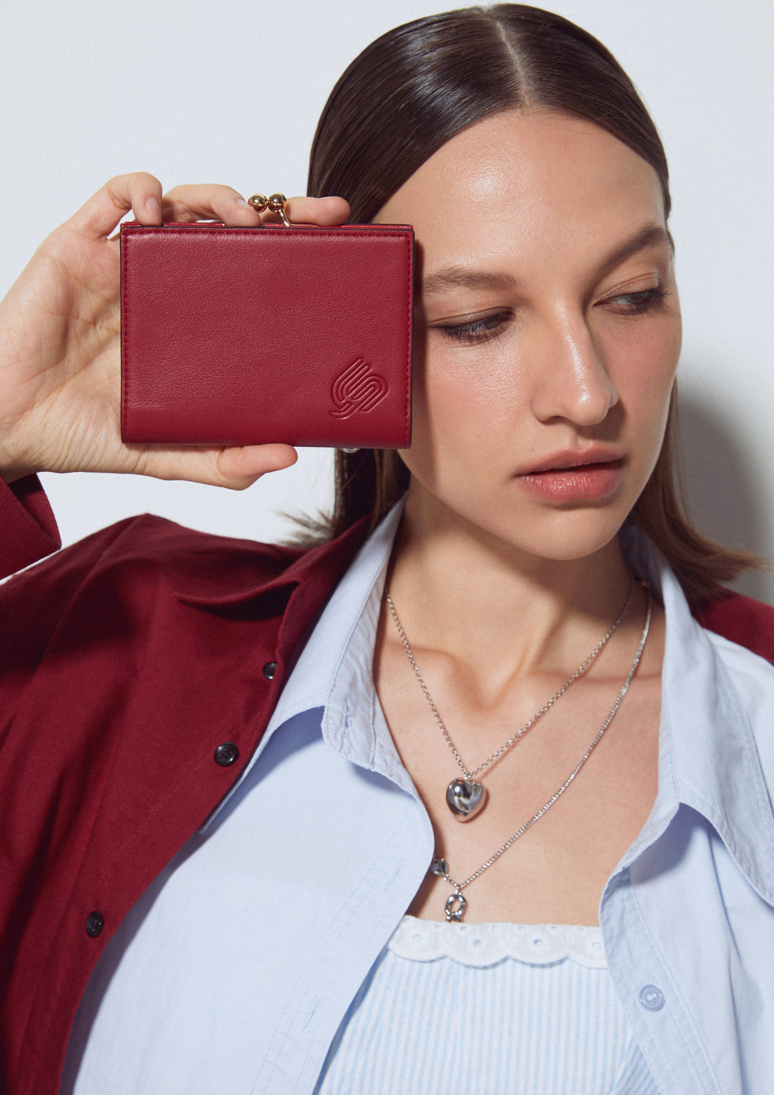 Nyxia Infinite Frame Short Wallet - Red