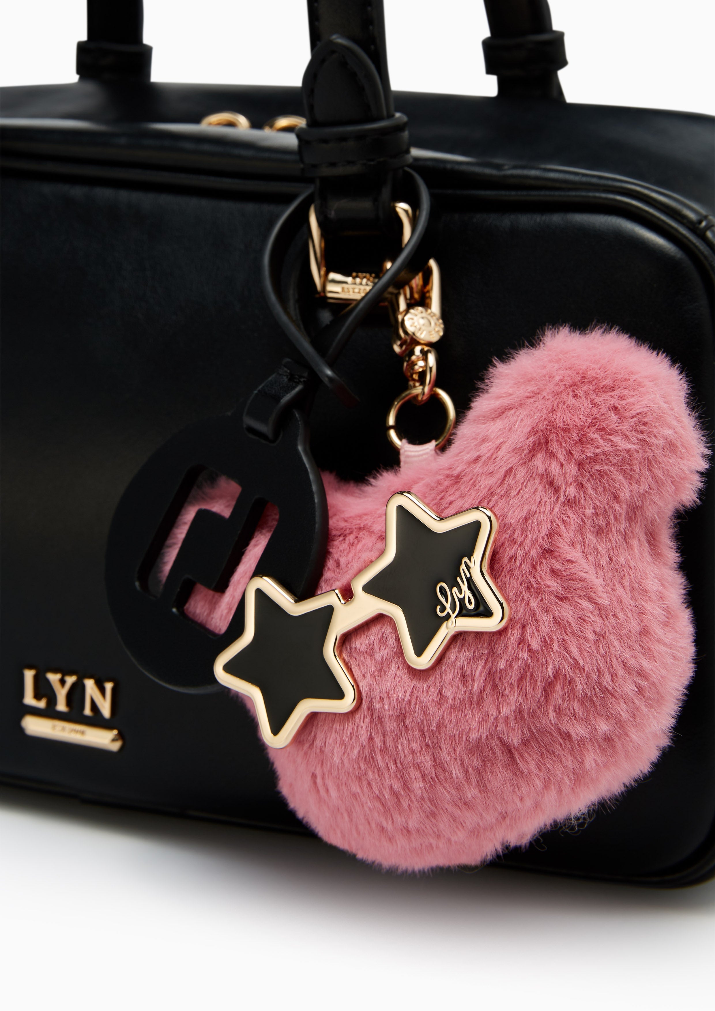 Betzy M Shoulder Bag - Black