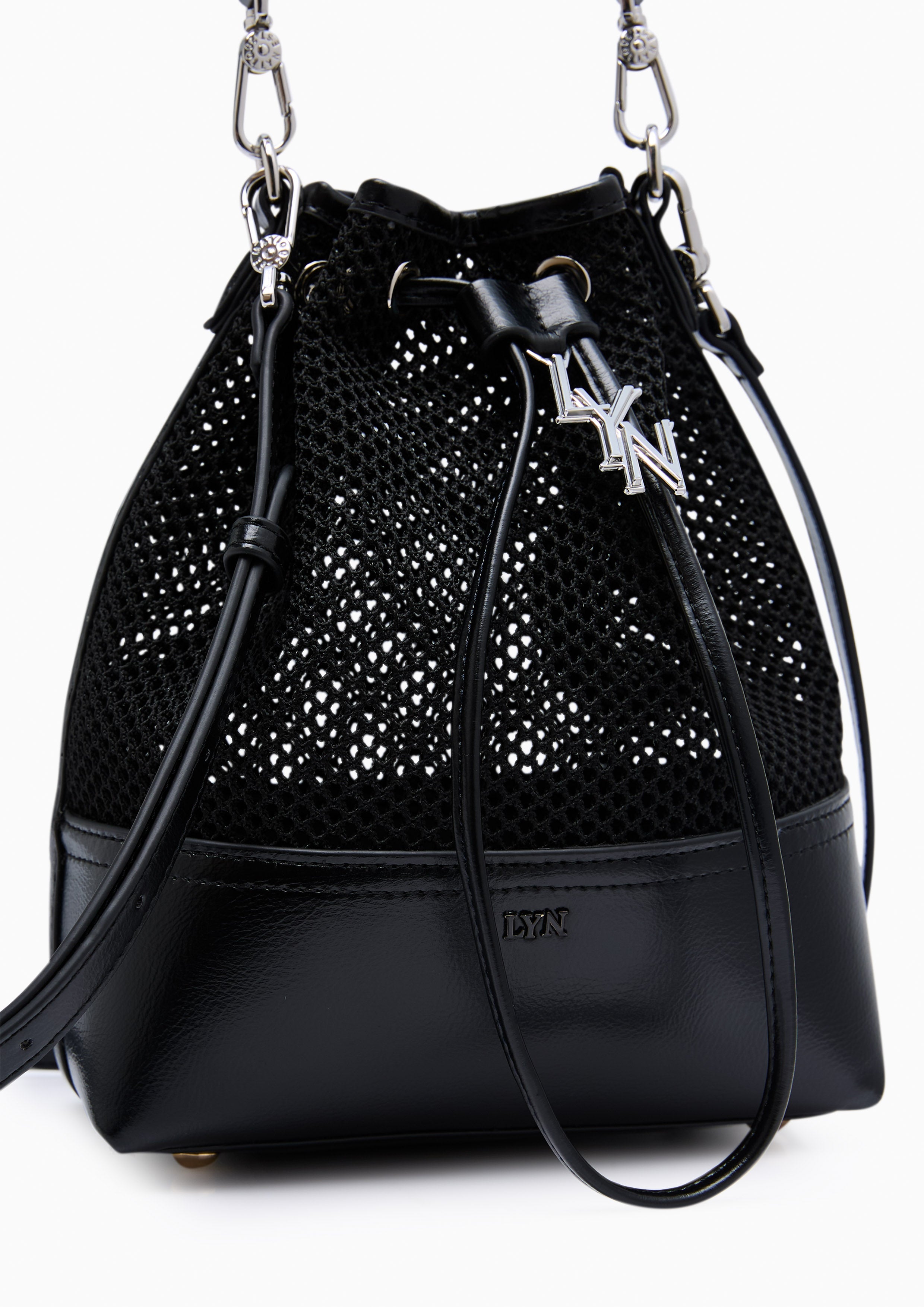 Thunder M Bucket Bag - Black