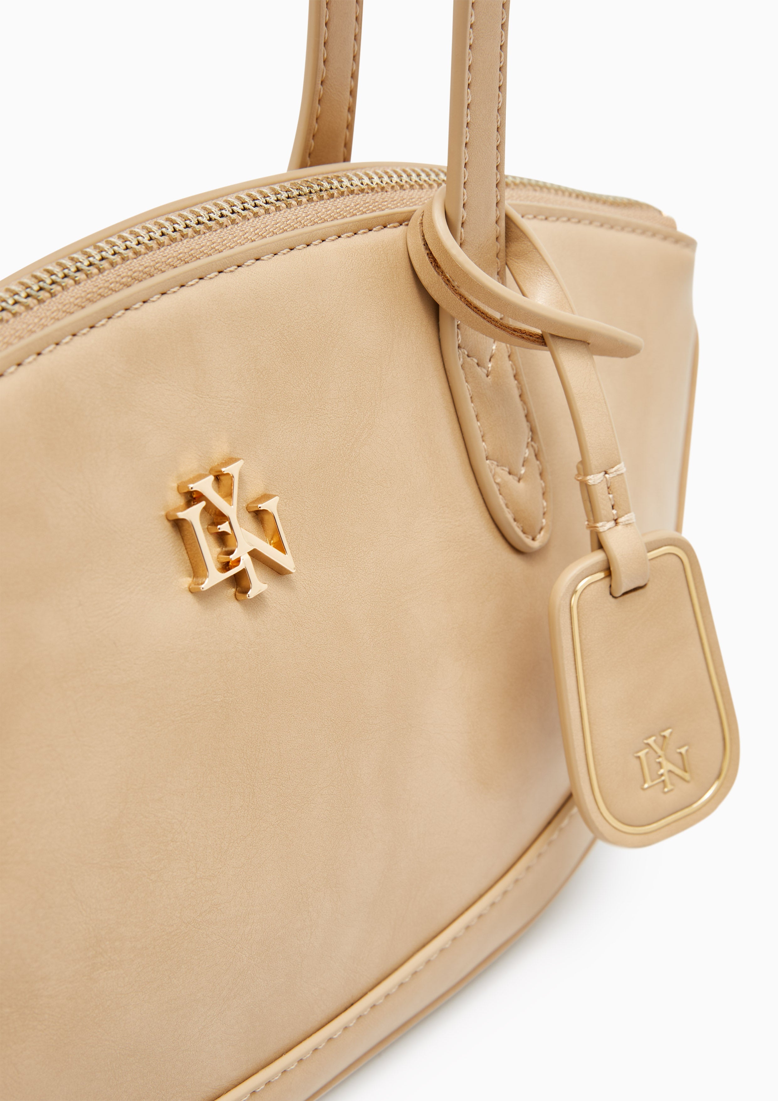 Chamomine Shoulder Bag - Brown