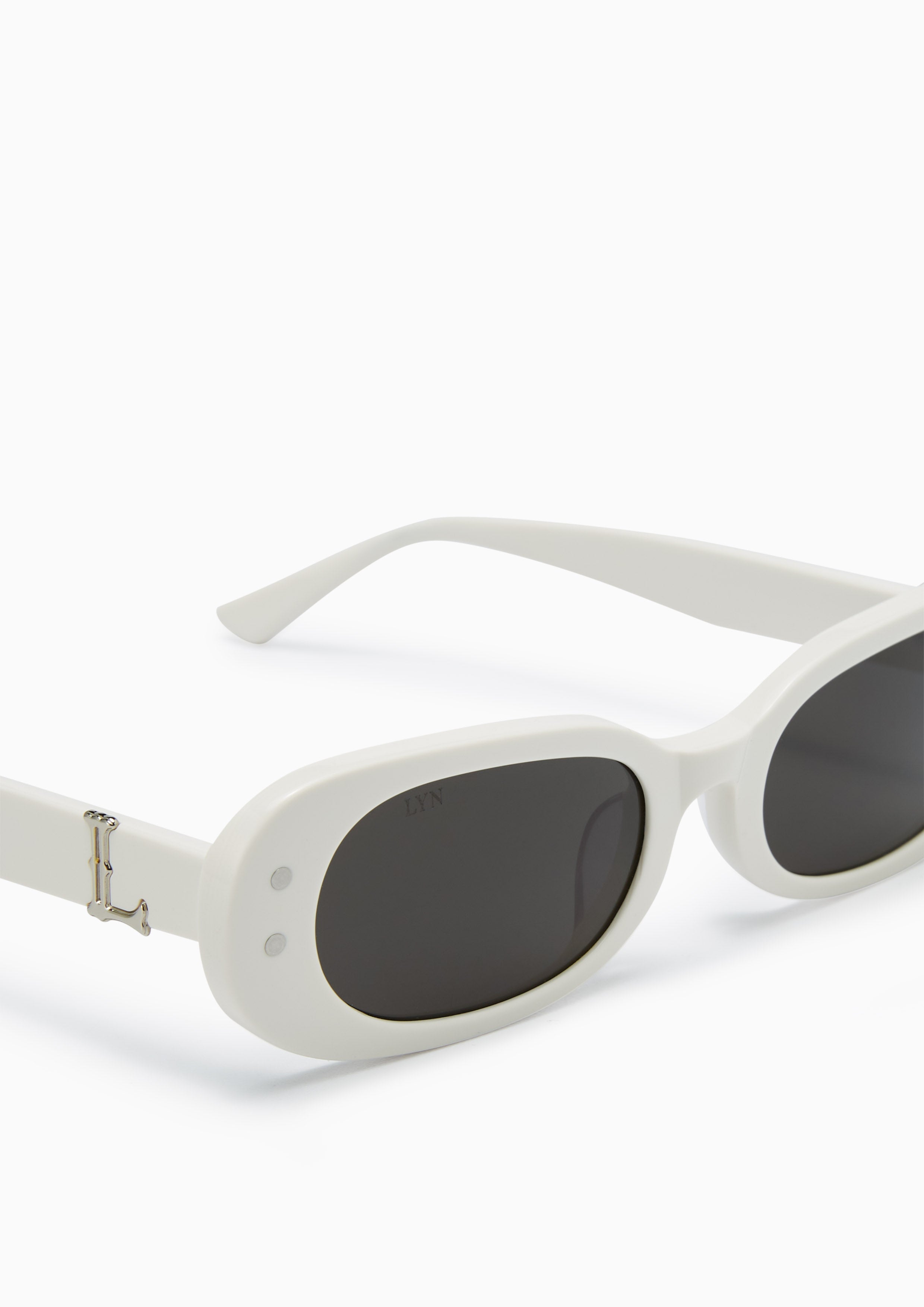 Dove Sunglasses - White