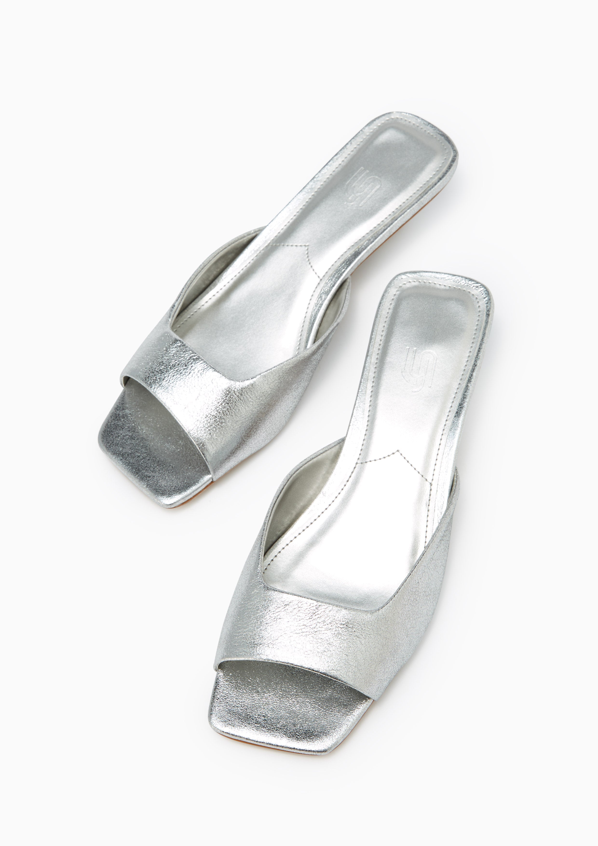 Claudia Flats And Sandals - Silver