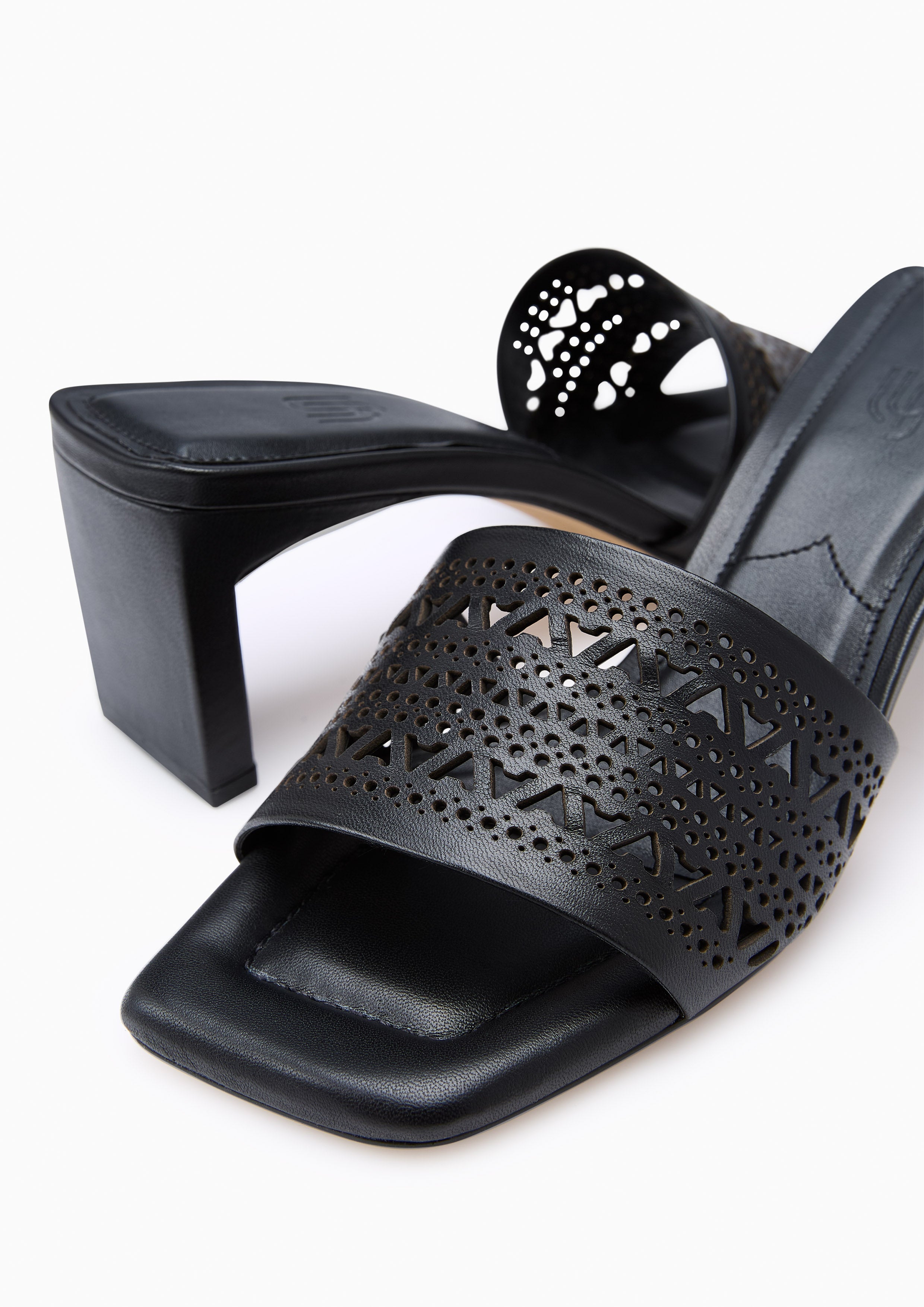 Carolina Flats And Sandals - Black