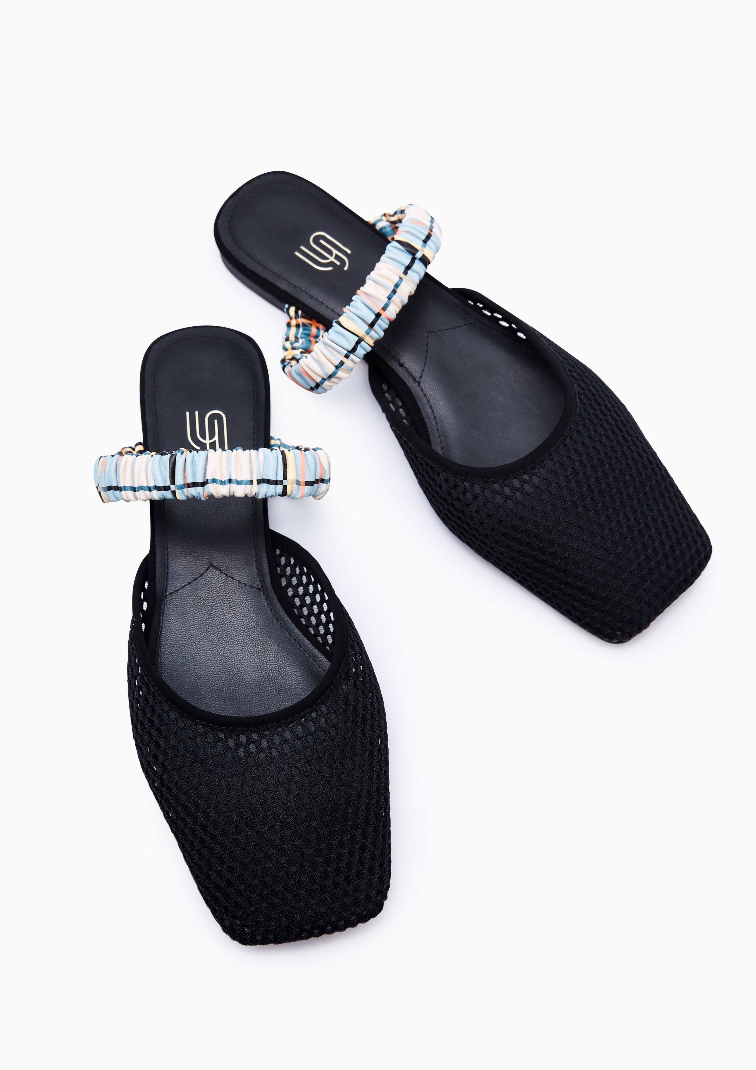 Vela Infinite Flats And Sandals - Black