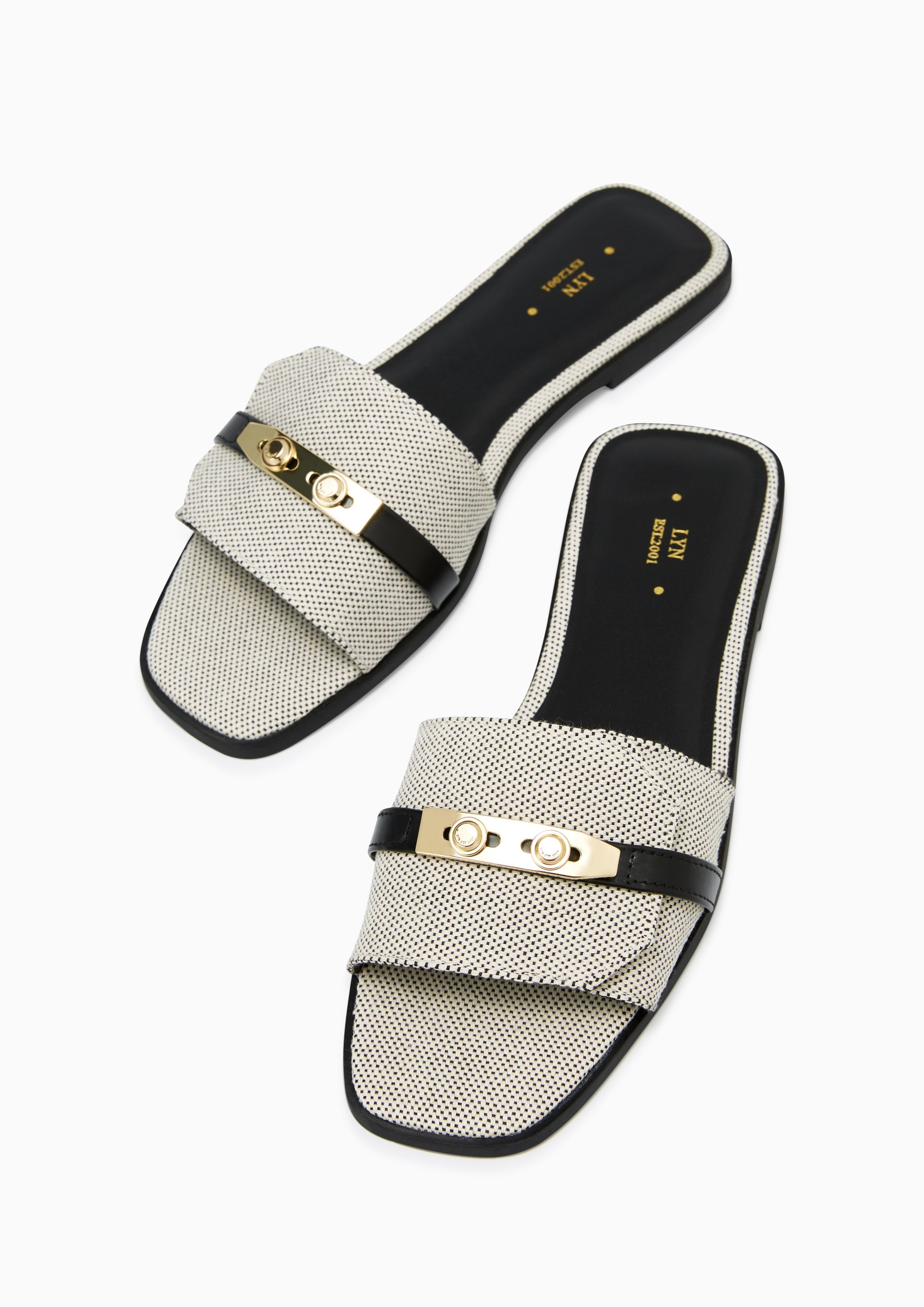 Master Kanvas Flats And Sandals - Black