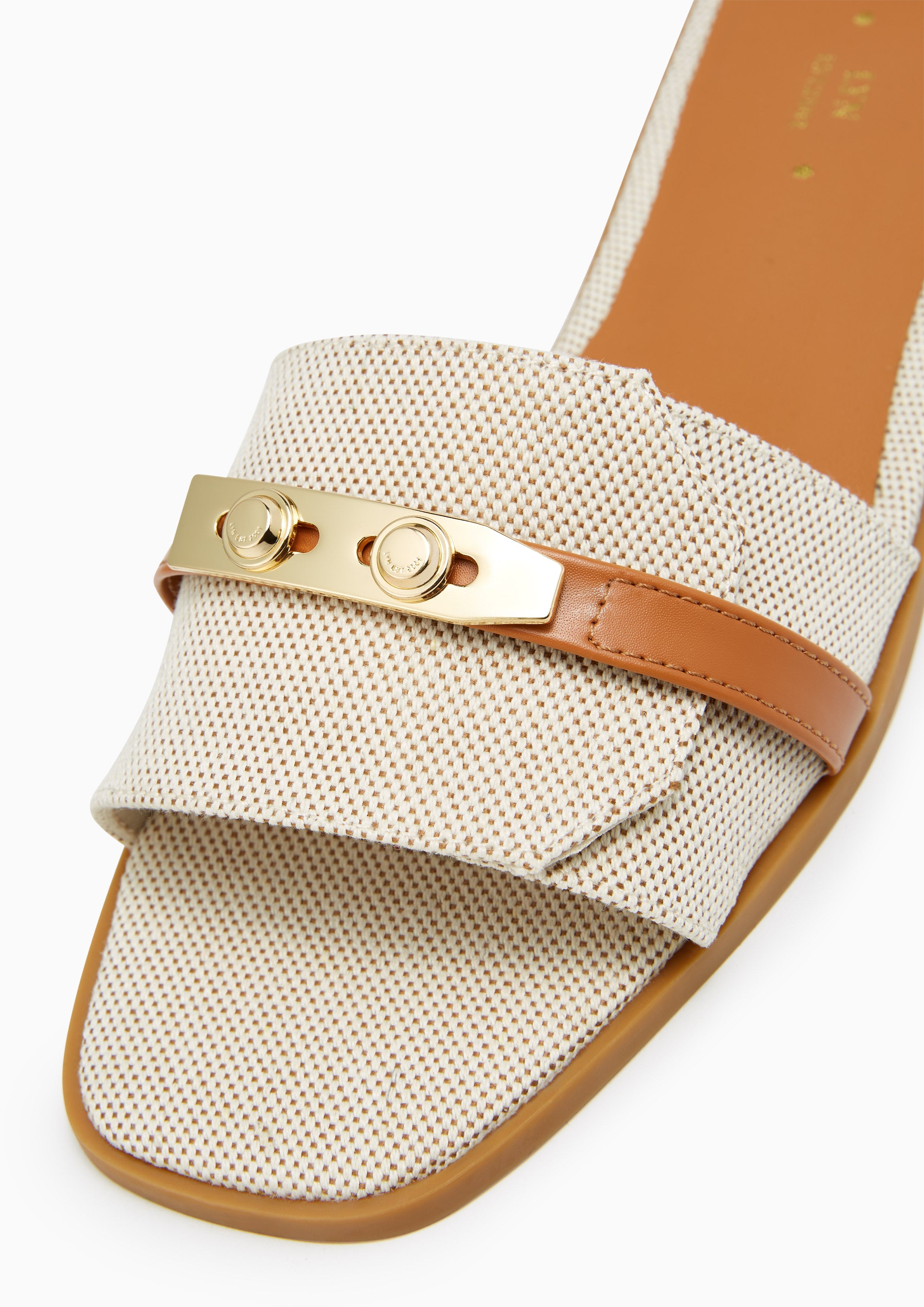 Master Kanvas Flats And Sandals - Brown