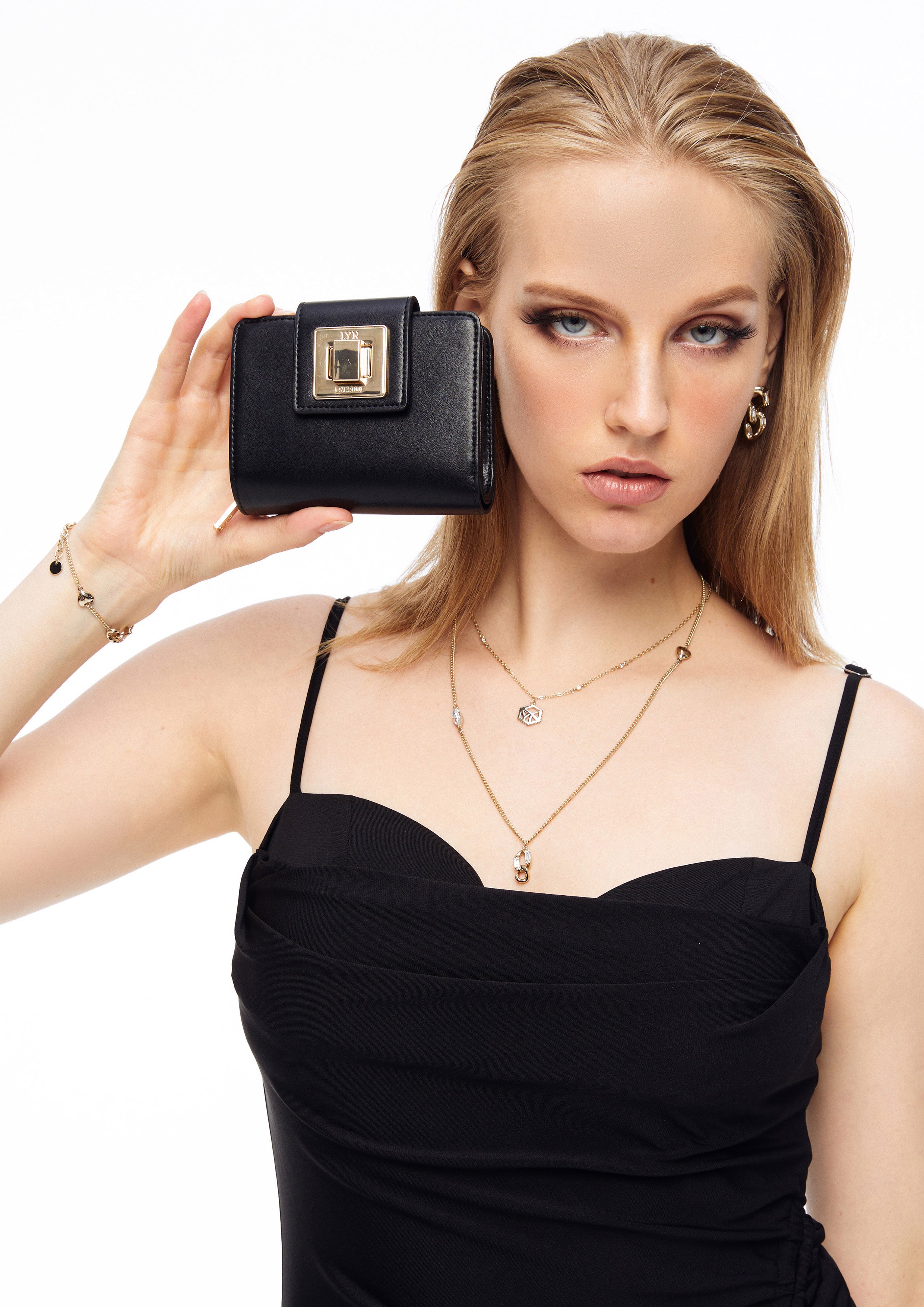 Betzy Wallet - Black