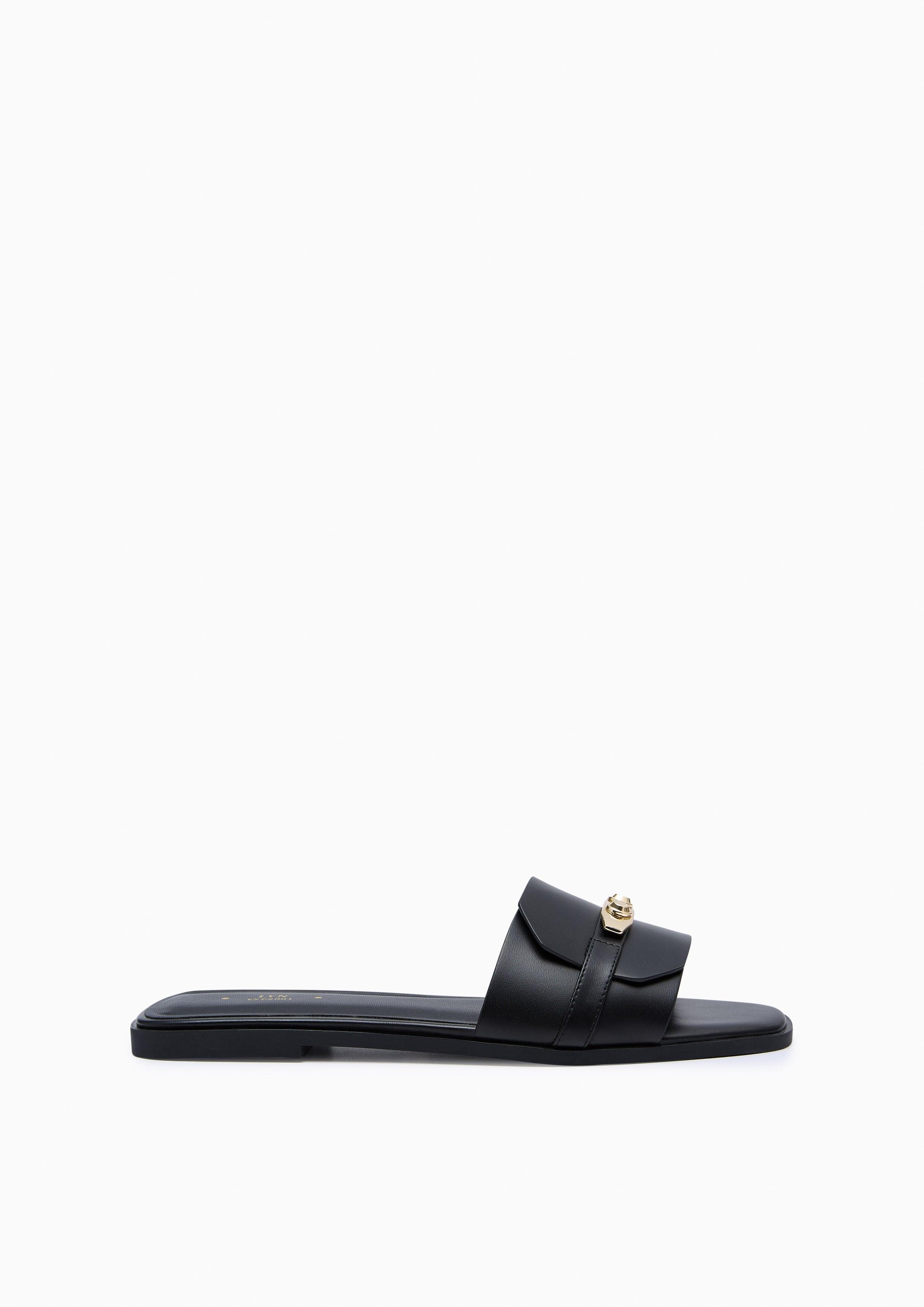 Master Ii Flats And Sandals - Black