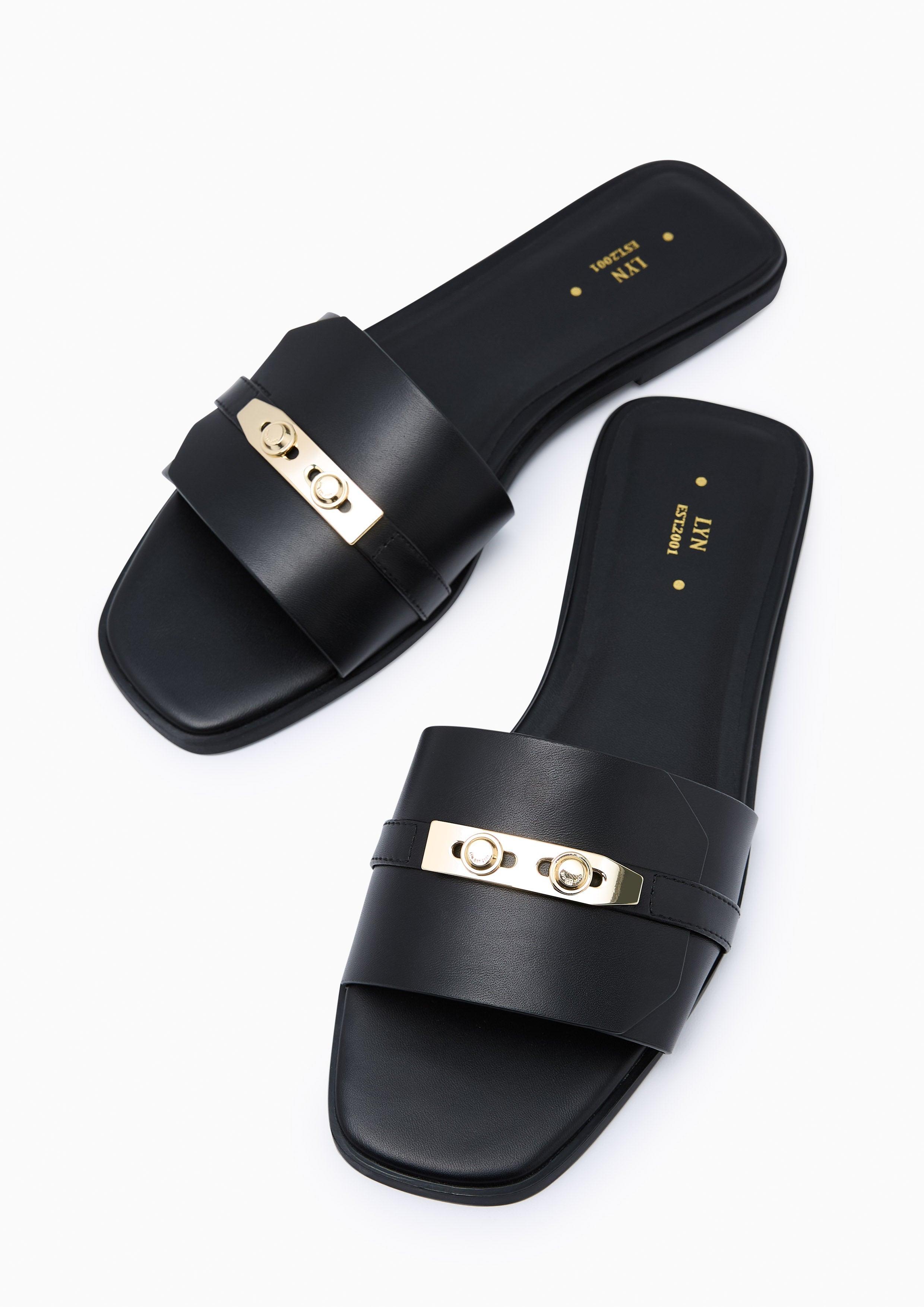 Master Ii Flats And Sandals - Black