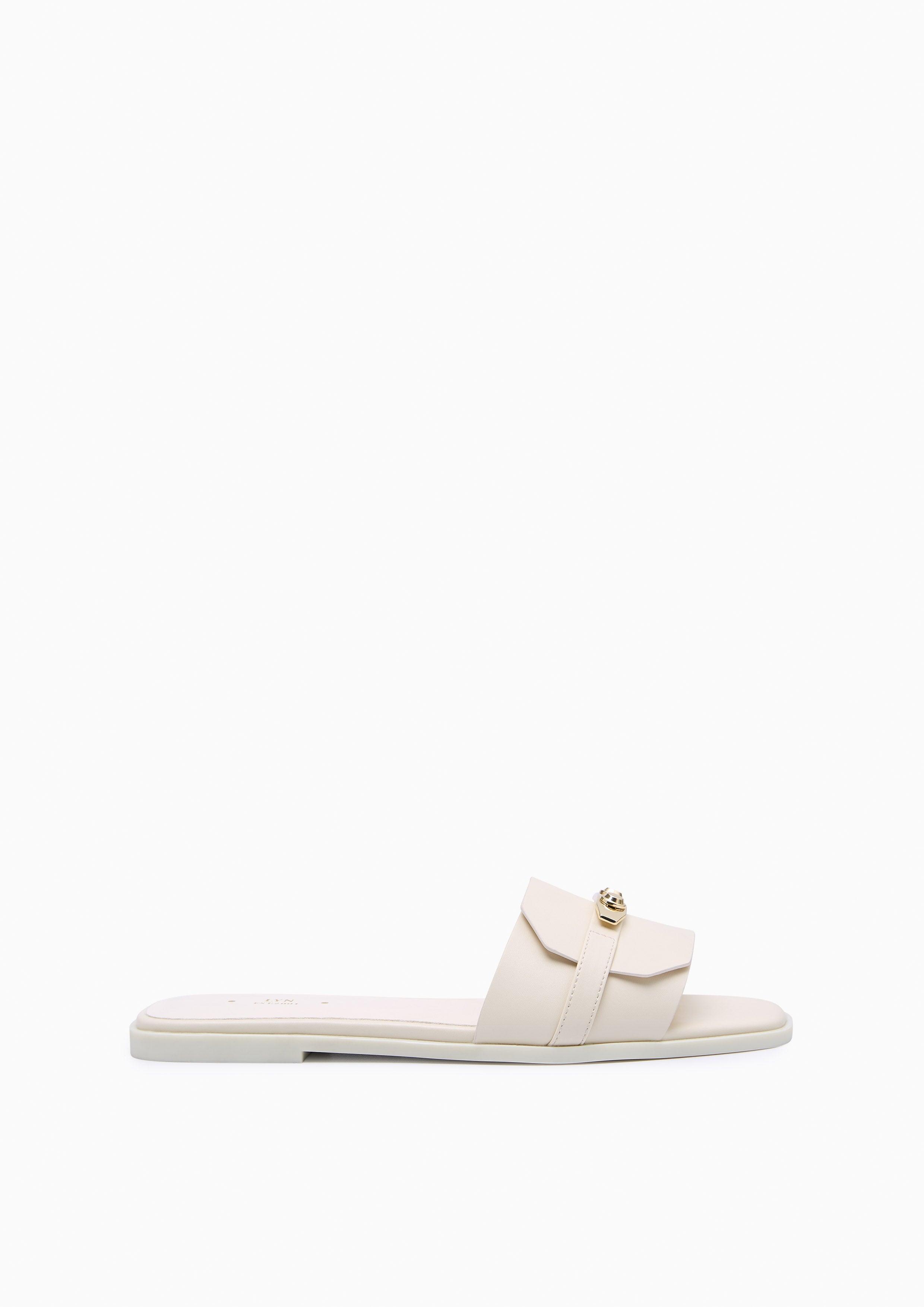 Master Ii Flats And Sandals - Ivory
