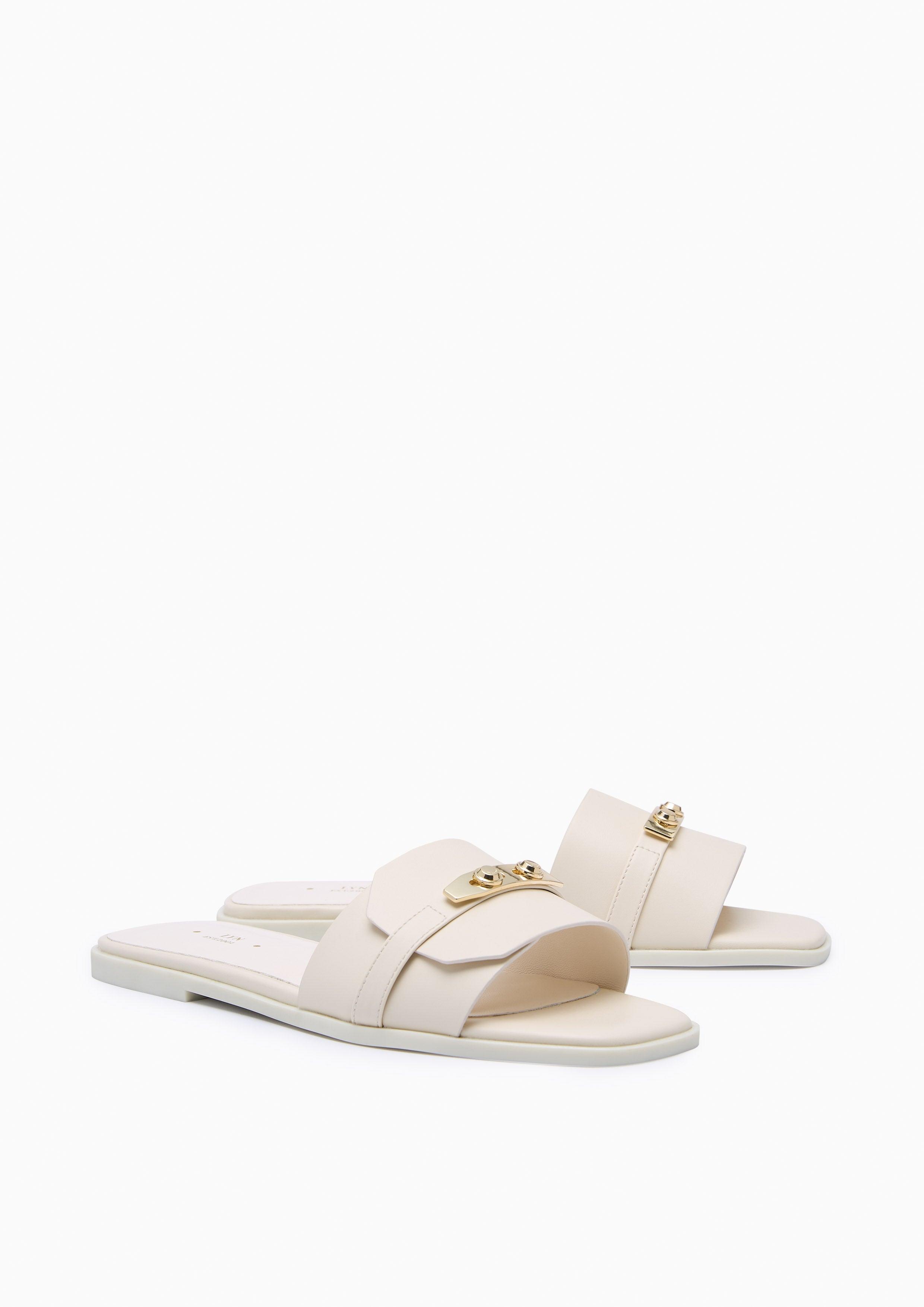 Master Ii Flats And Sandals - Ivory