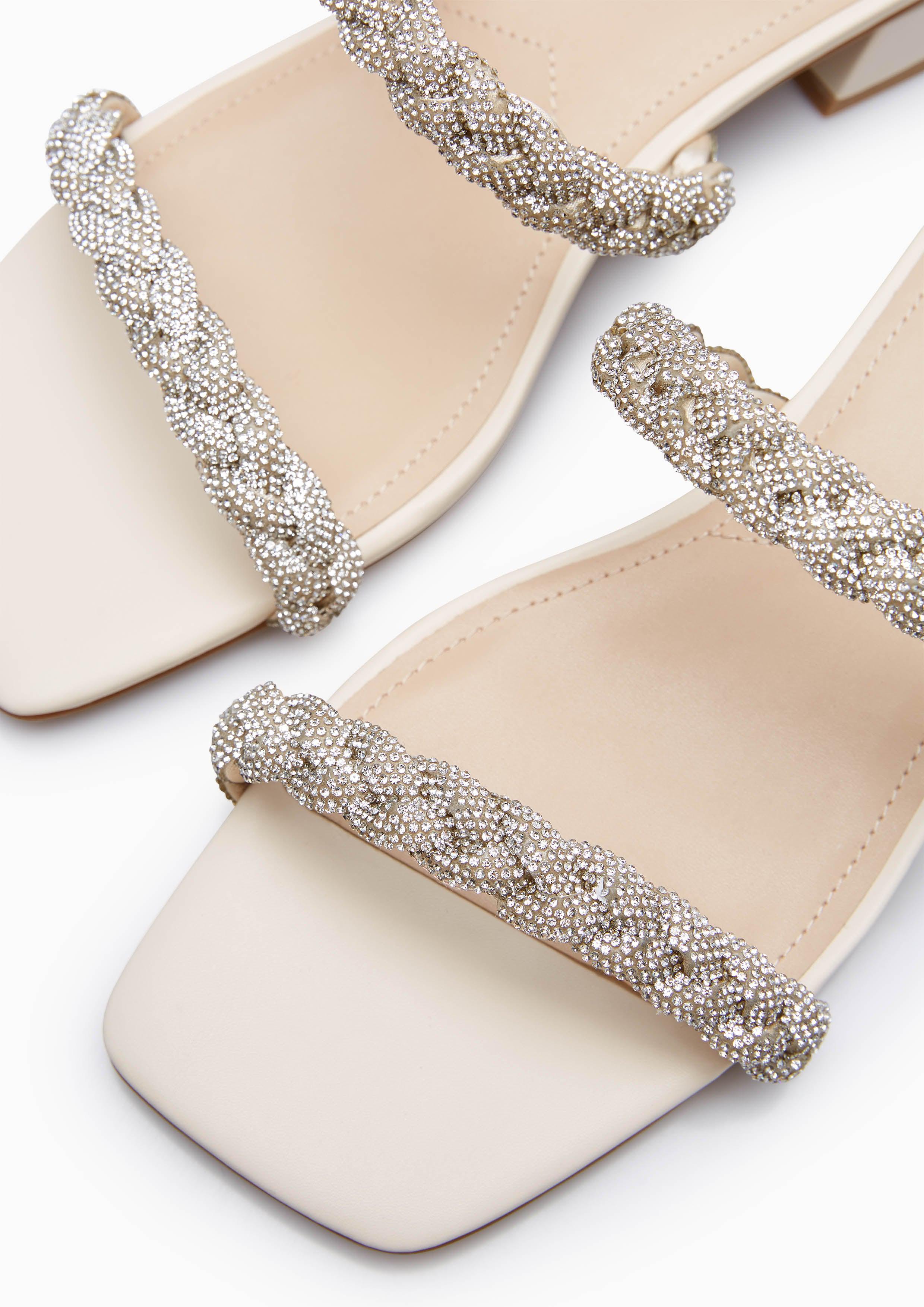 Lyn Infinite PROMISE FLATS AND SANDALS - LYN VN