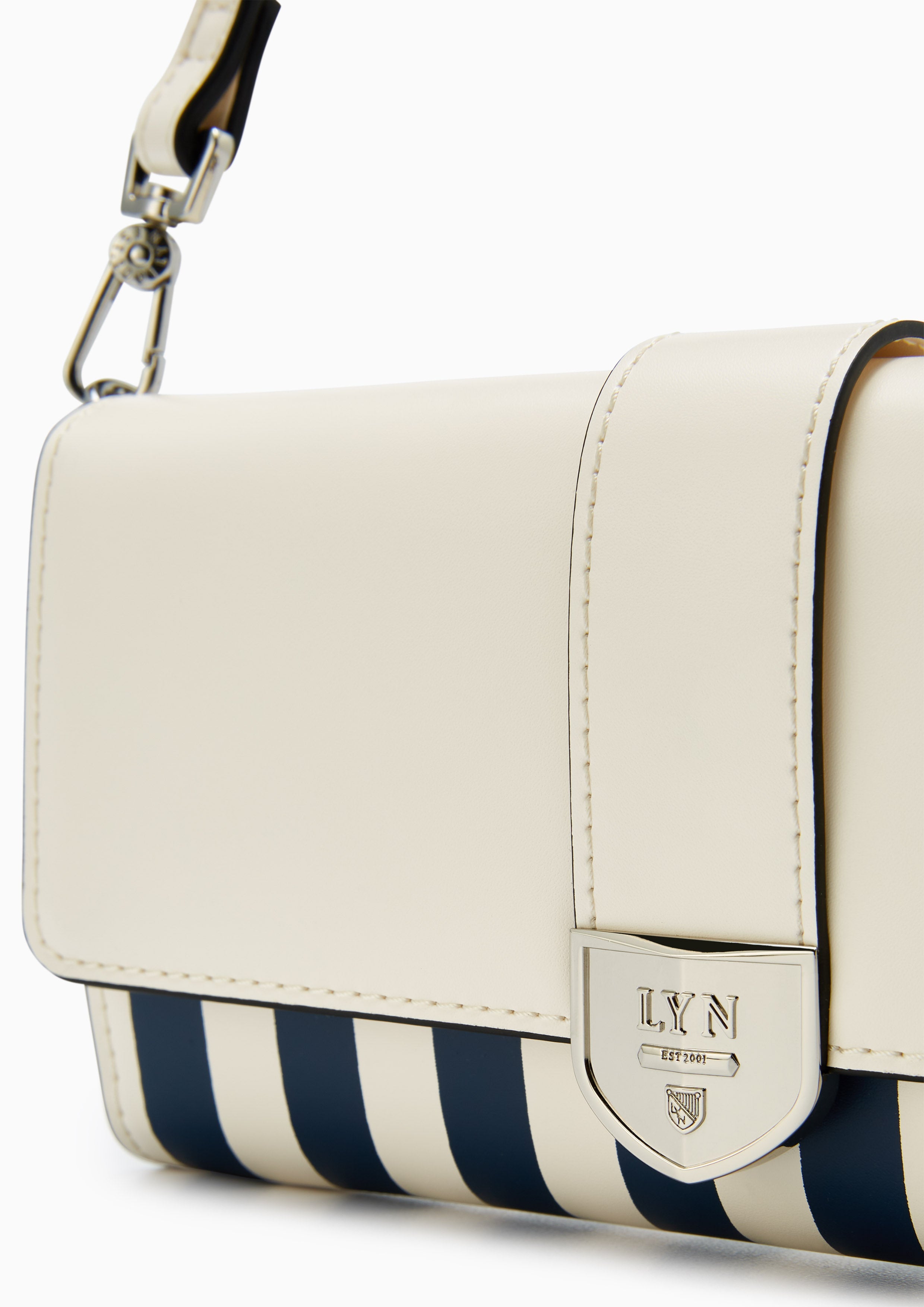 Re-Edit Wonder Long  Wallet On Chain - Navy