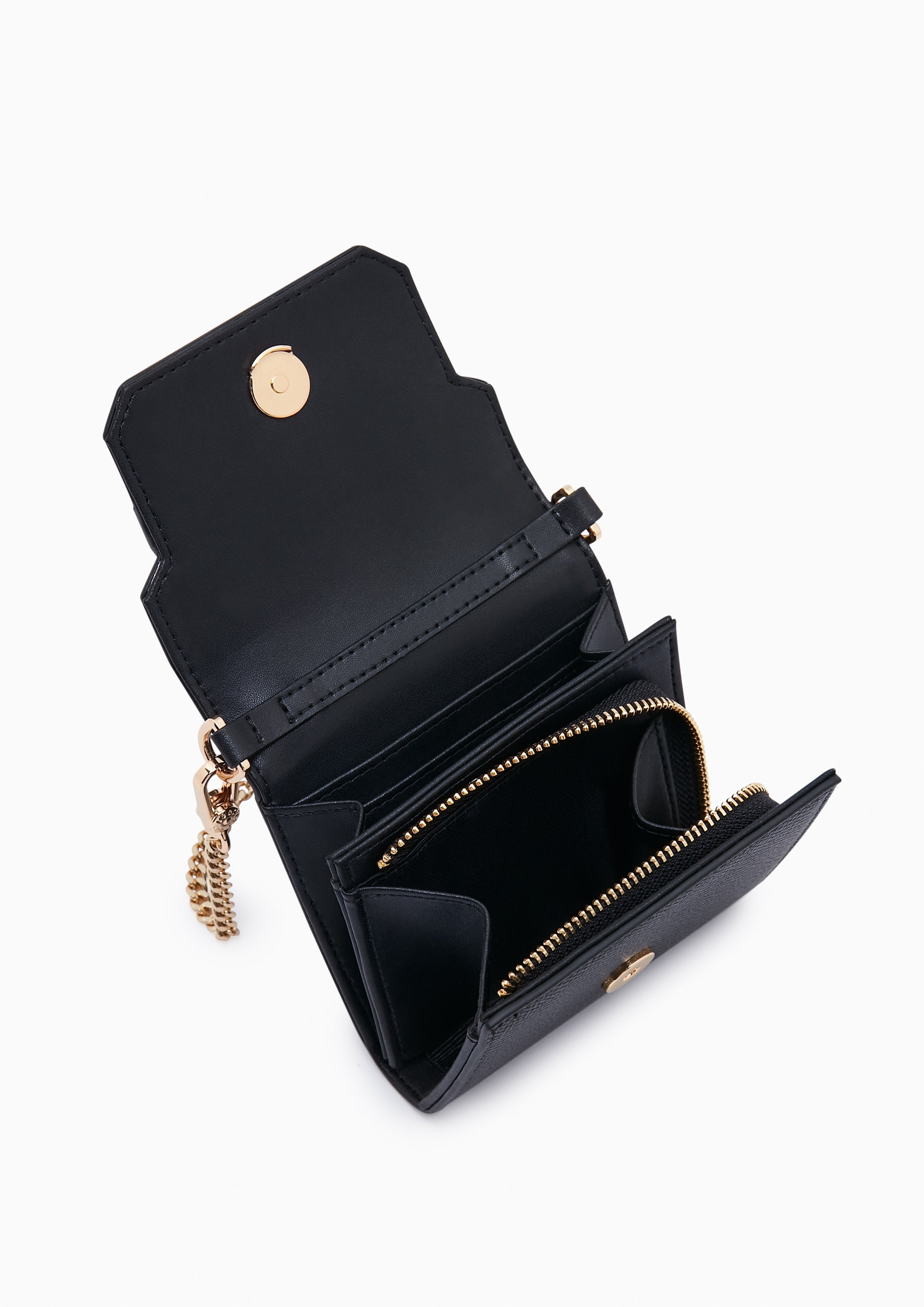 Andera Short  Wallets On Chain - Black