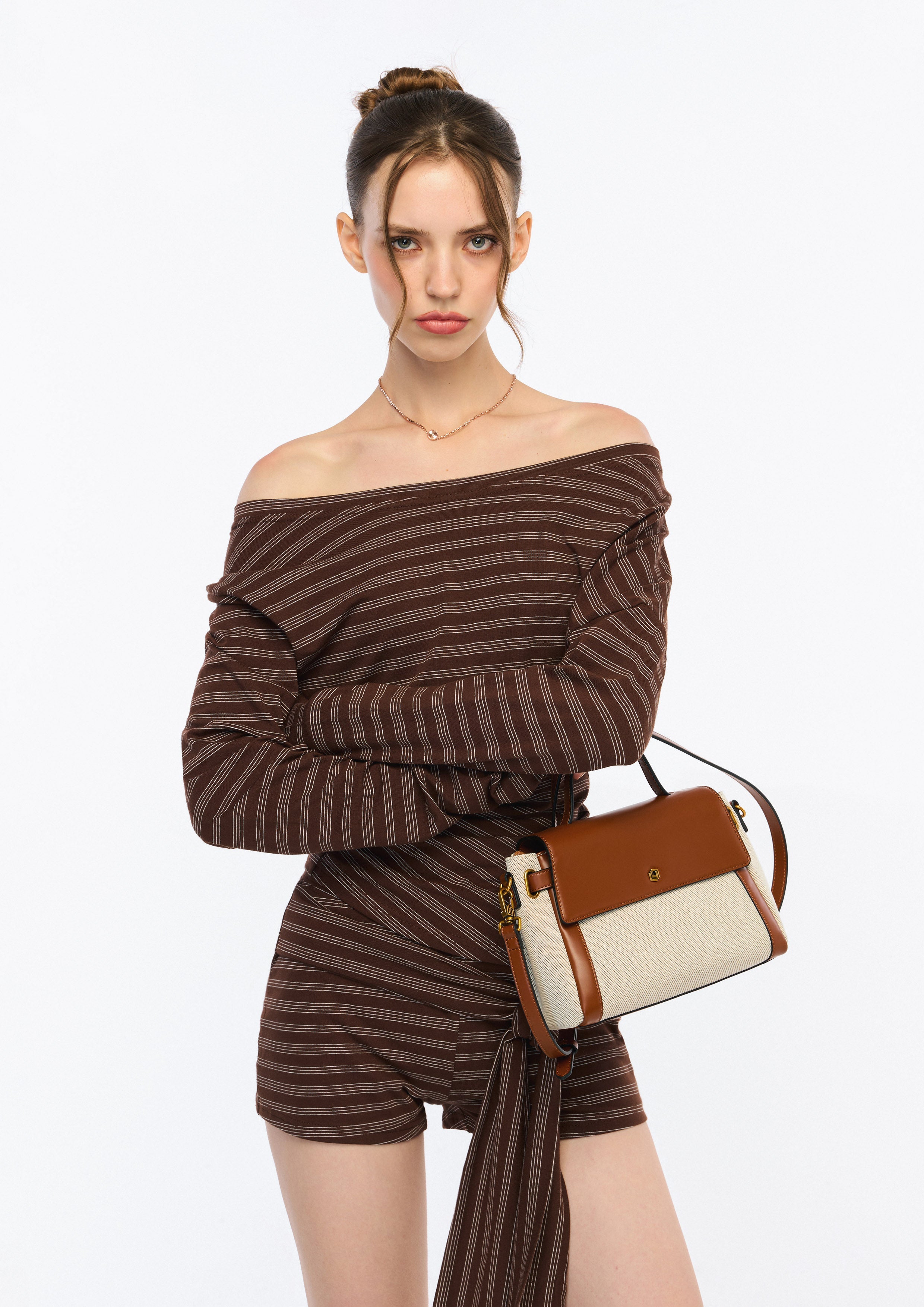 Gem Infinite Top Handle S Handbag - Tan