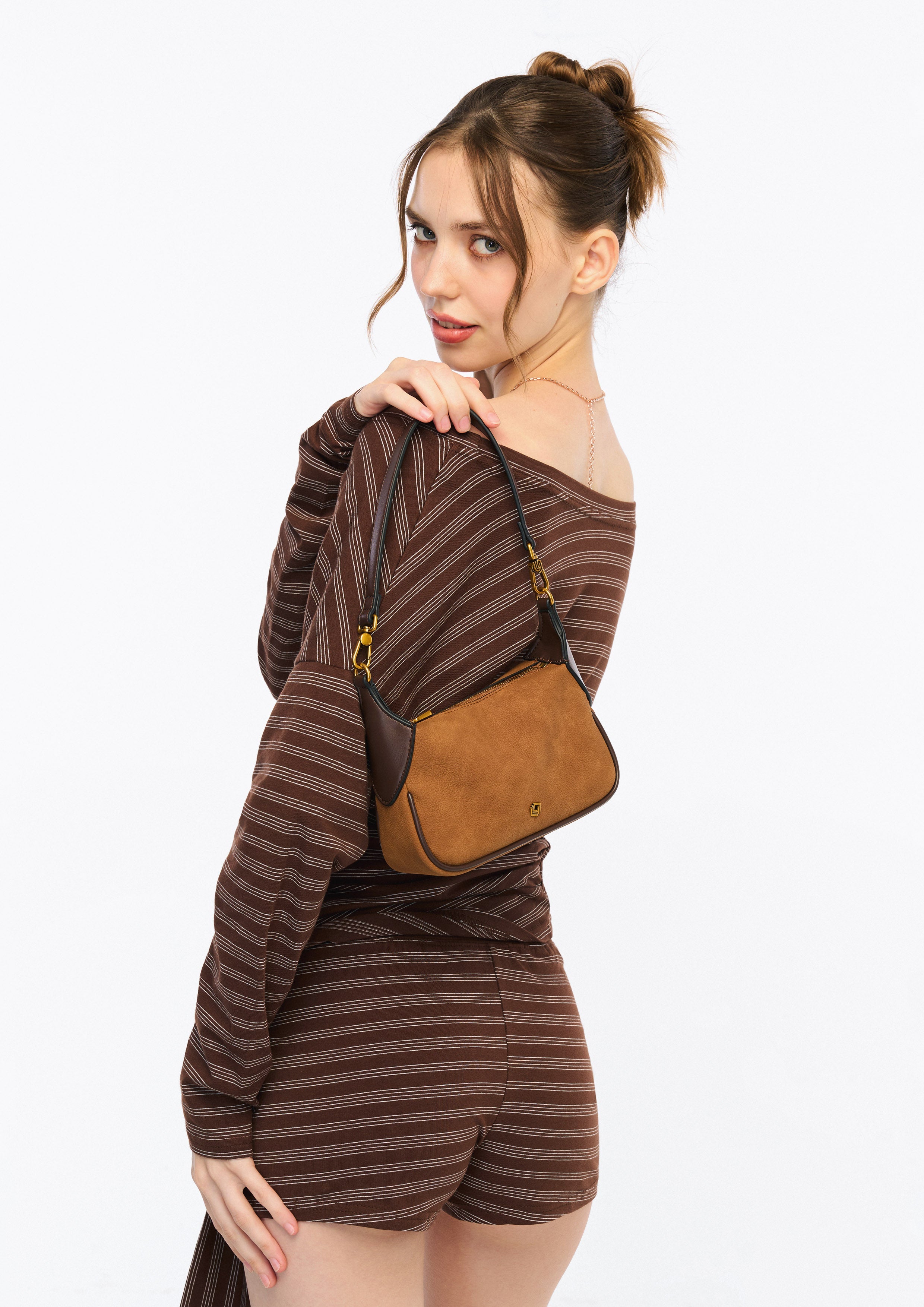 Gem Infinite S Shoulder Bag - Tan