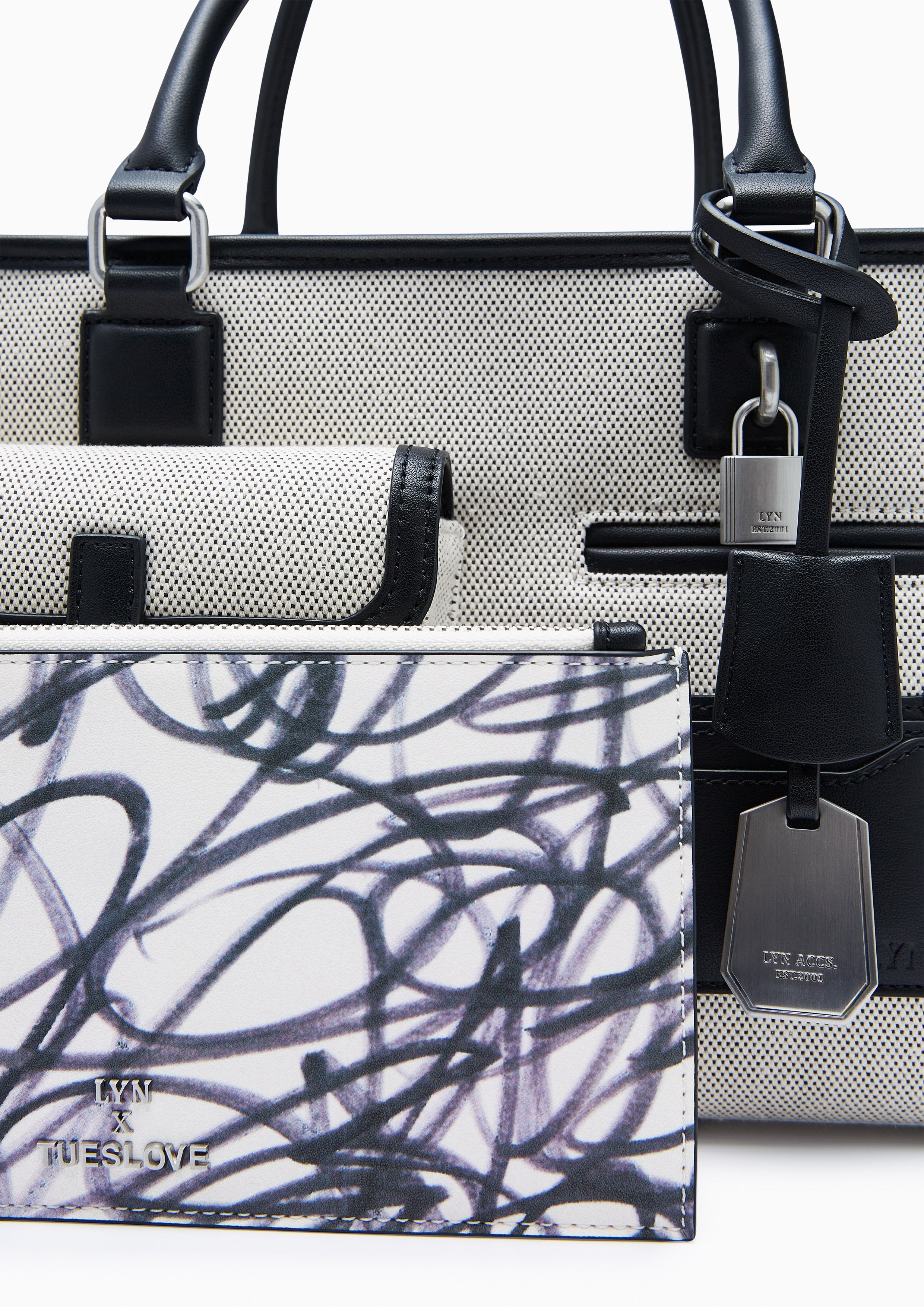 Tueslove Canvas M Tote Bag - Black